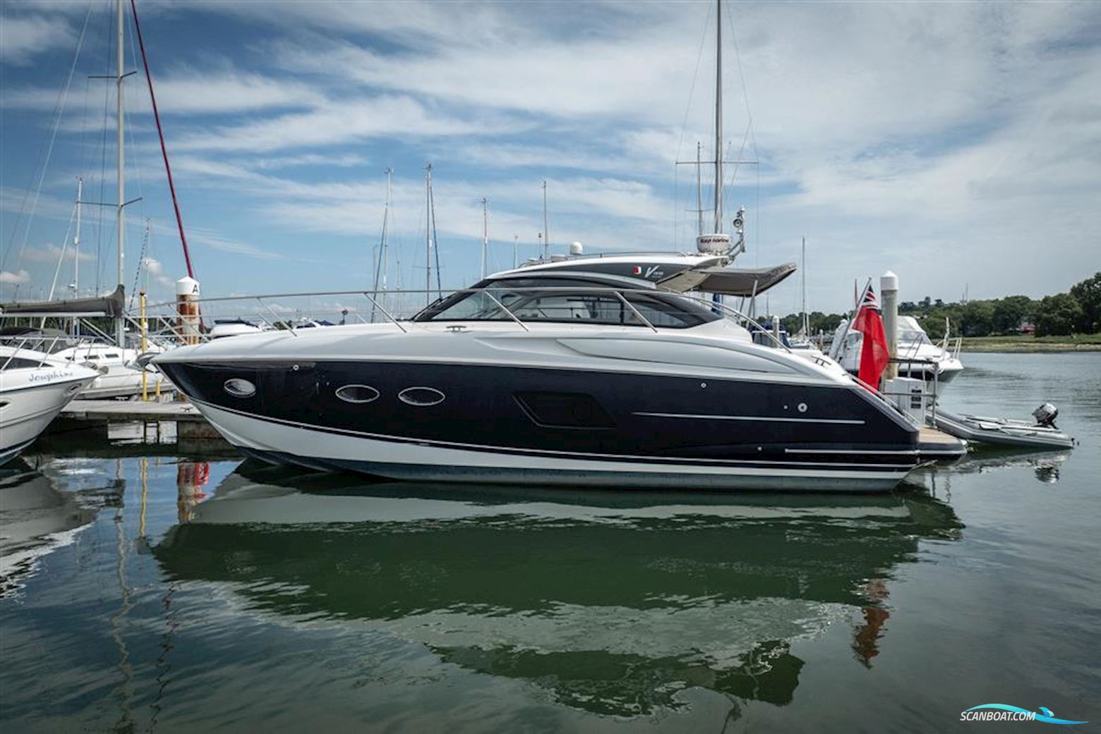 Princess V39 Motorboat 2013, with 2 x Volvo D6-330 engine, United Kingdom