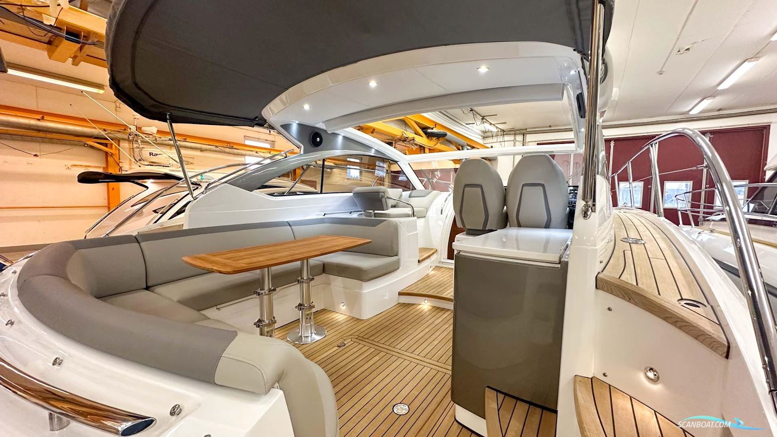 Princess V40 Motorboat 2023, Sweden