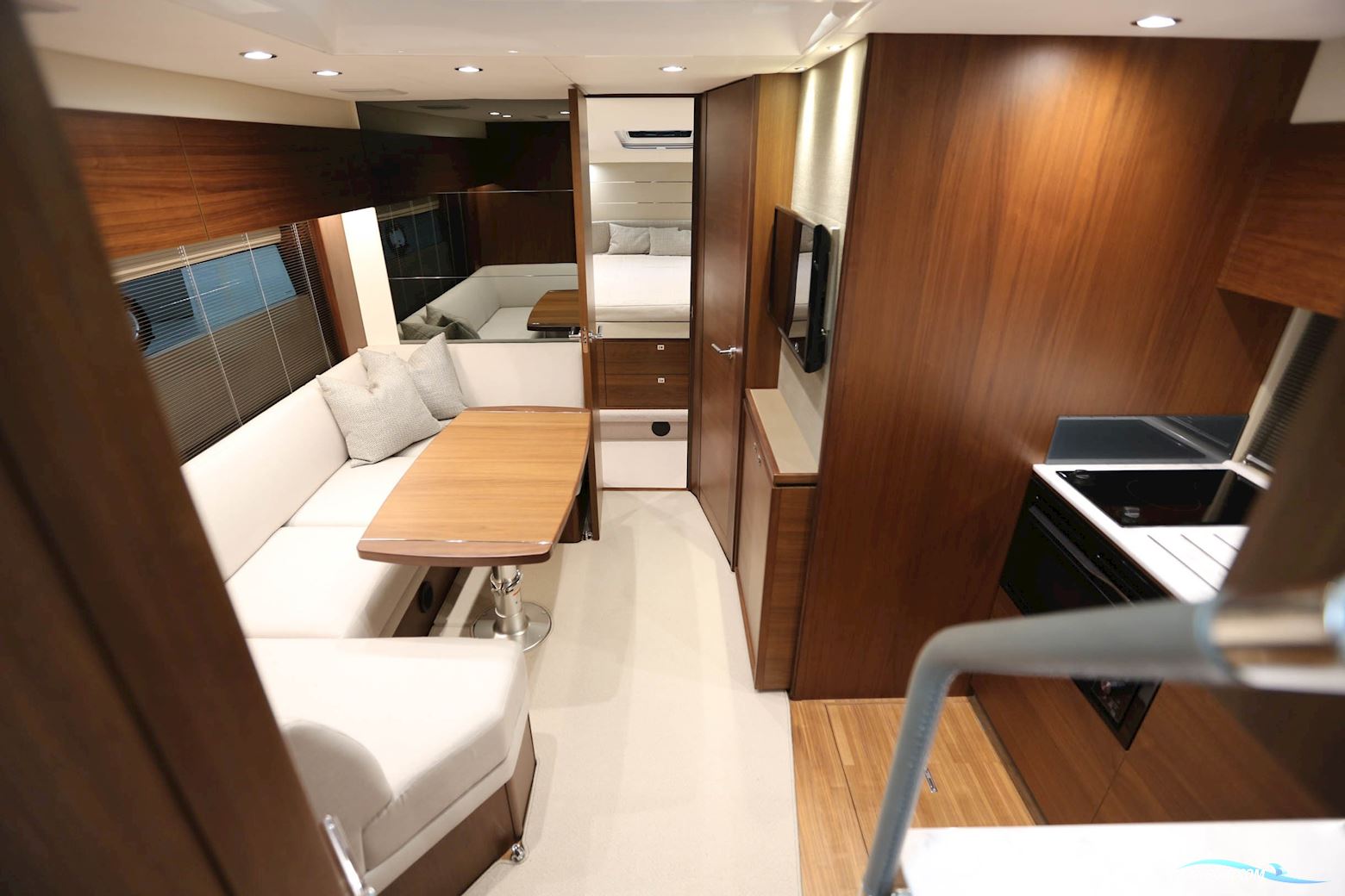 Princess V40