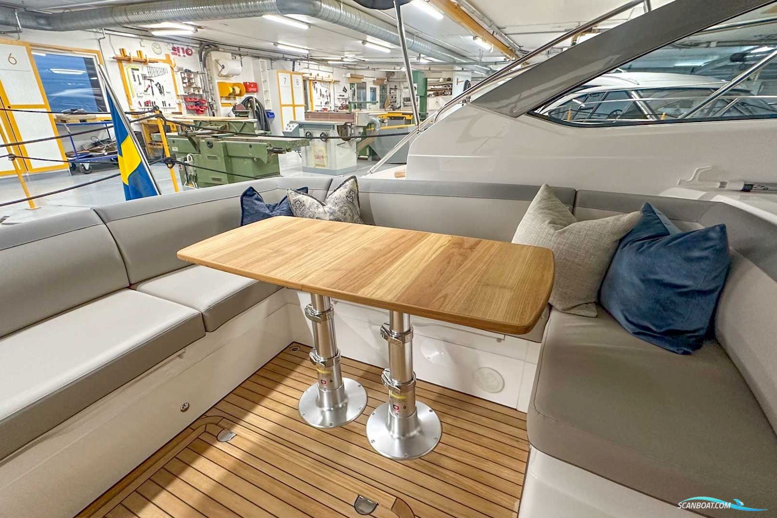 PRINCESS V40