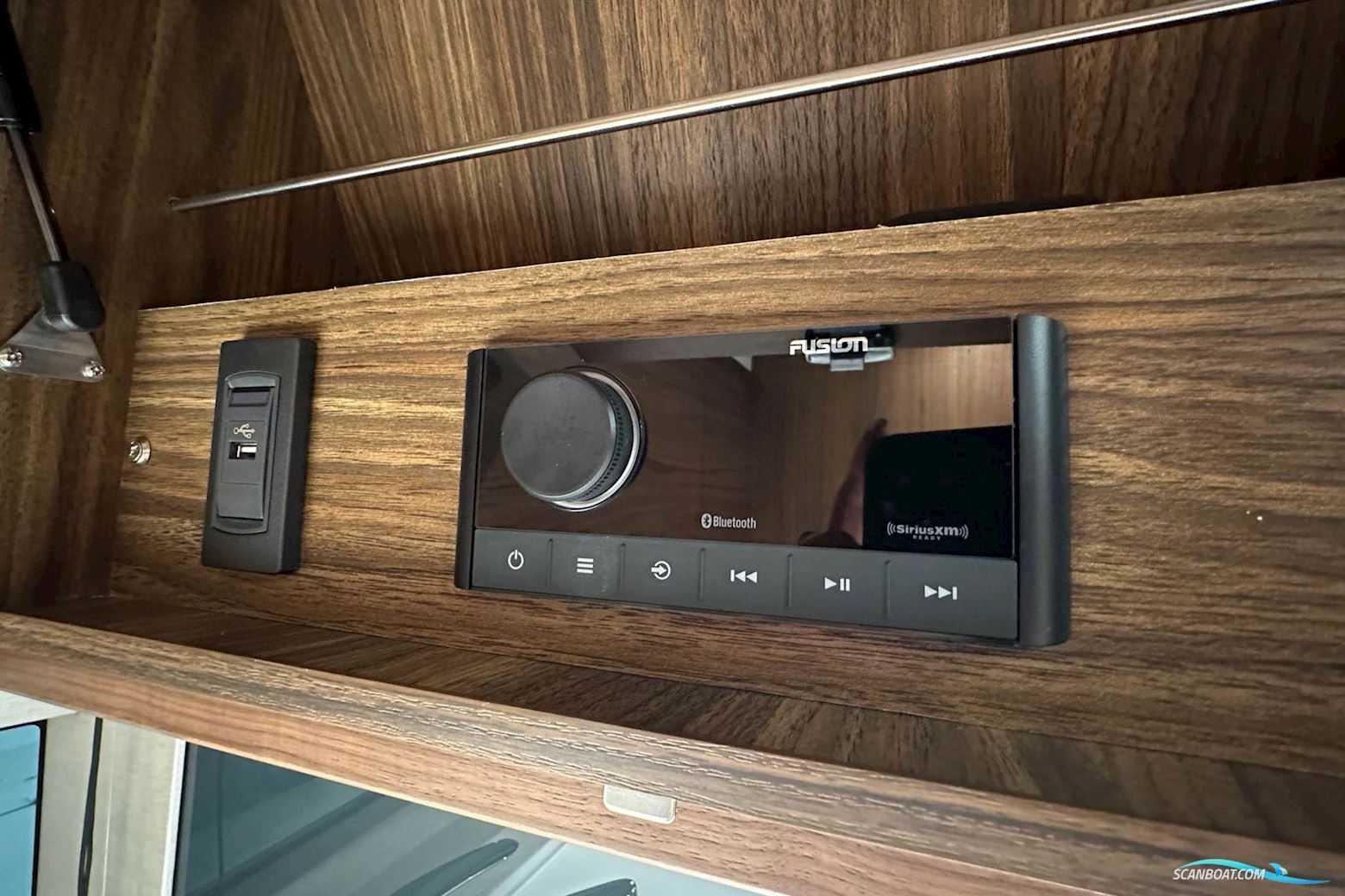 PRINCESS V40