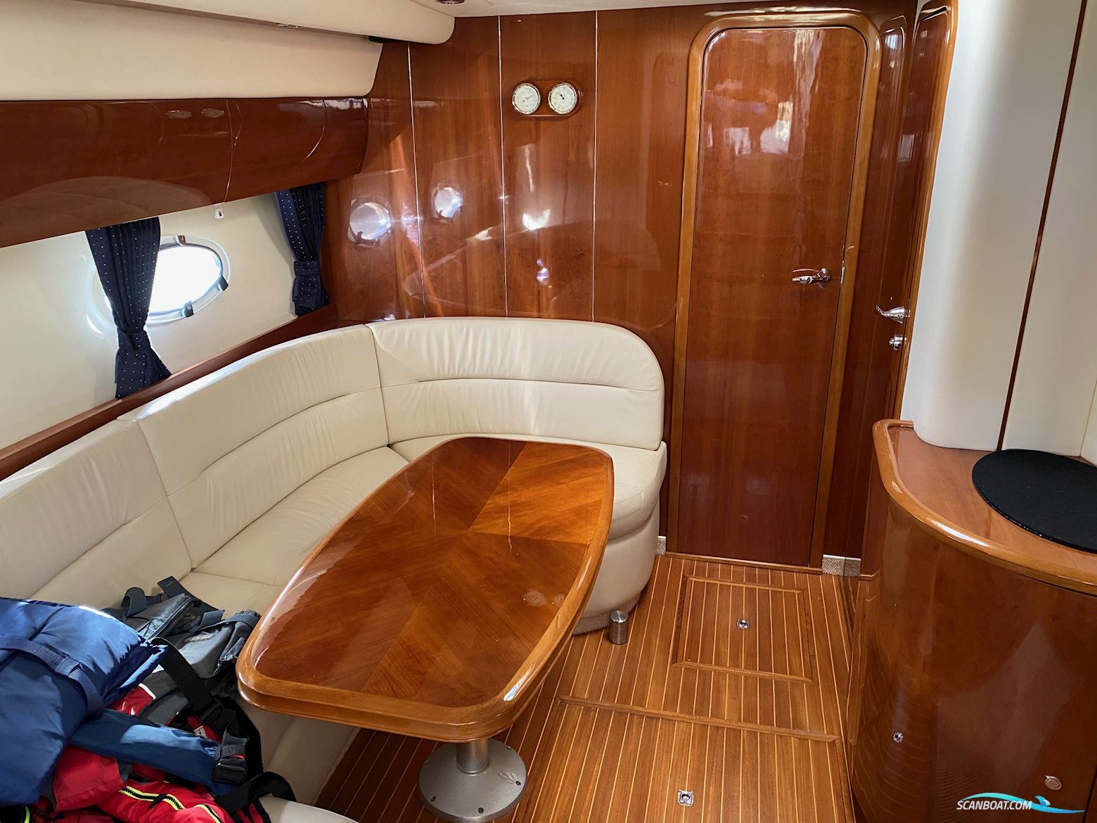 Princess V42 - Solgt / Sold