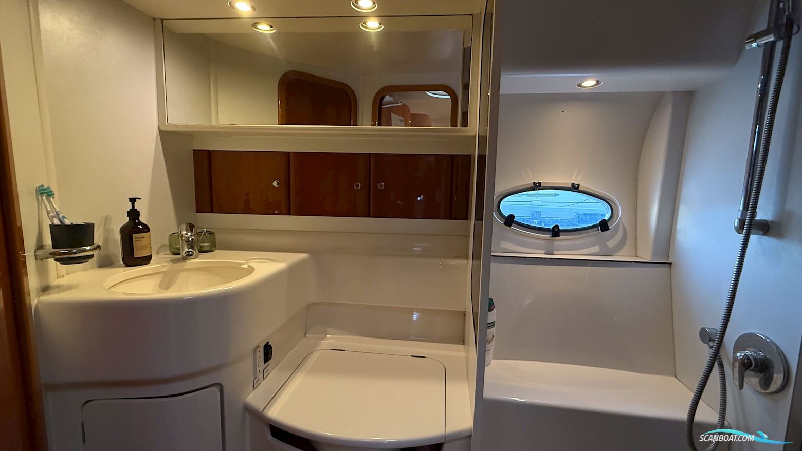 Princess V42 - SOLGT