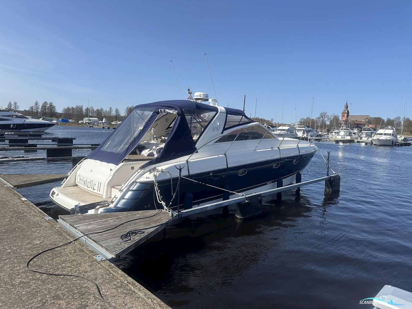 Princess V42
