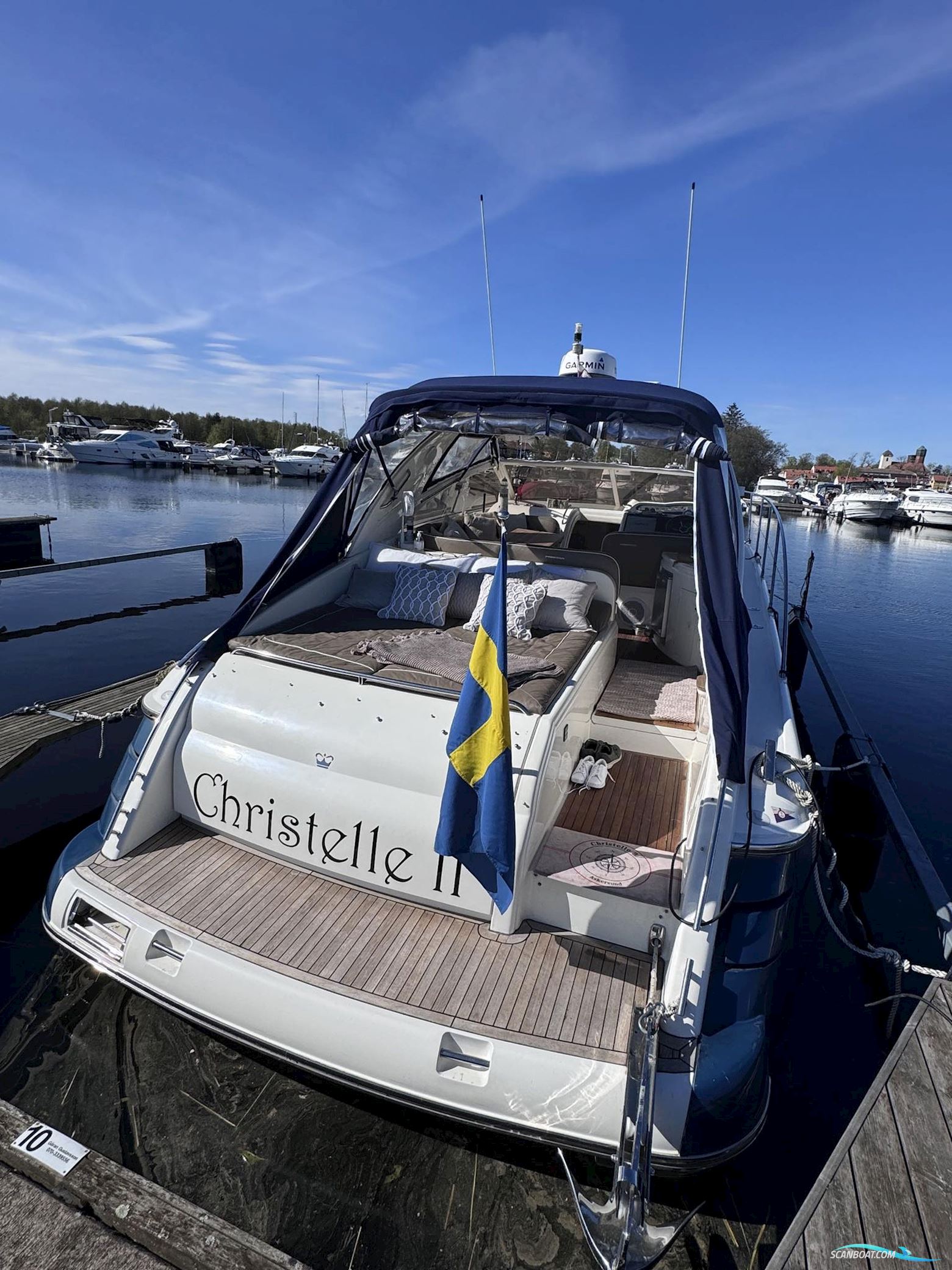 Princess V42