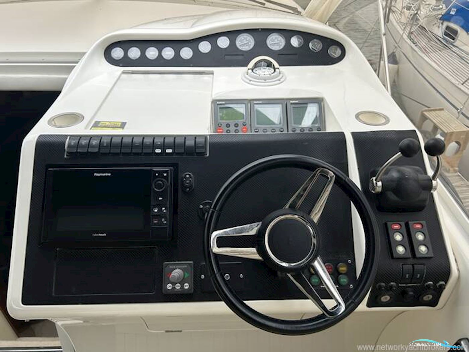 Princess V42