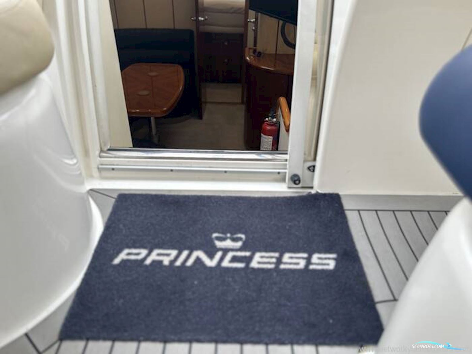Princess V42