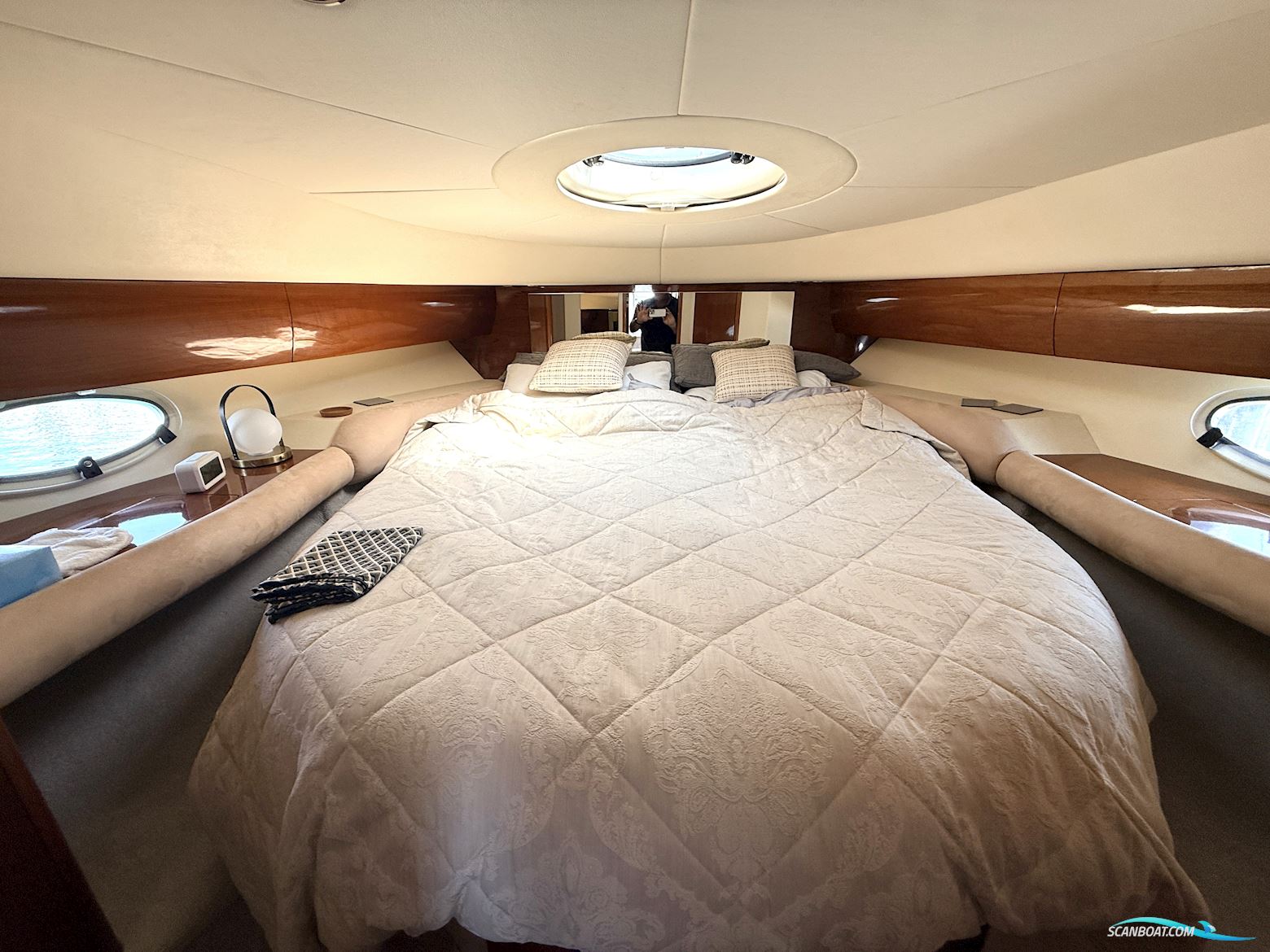 PRINCESS V42