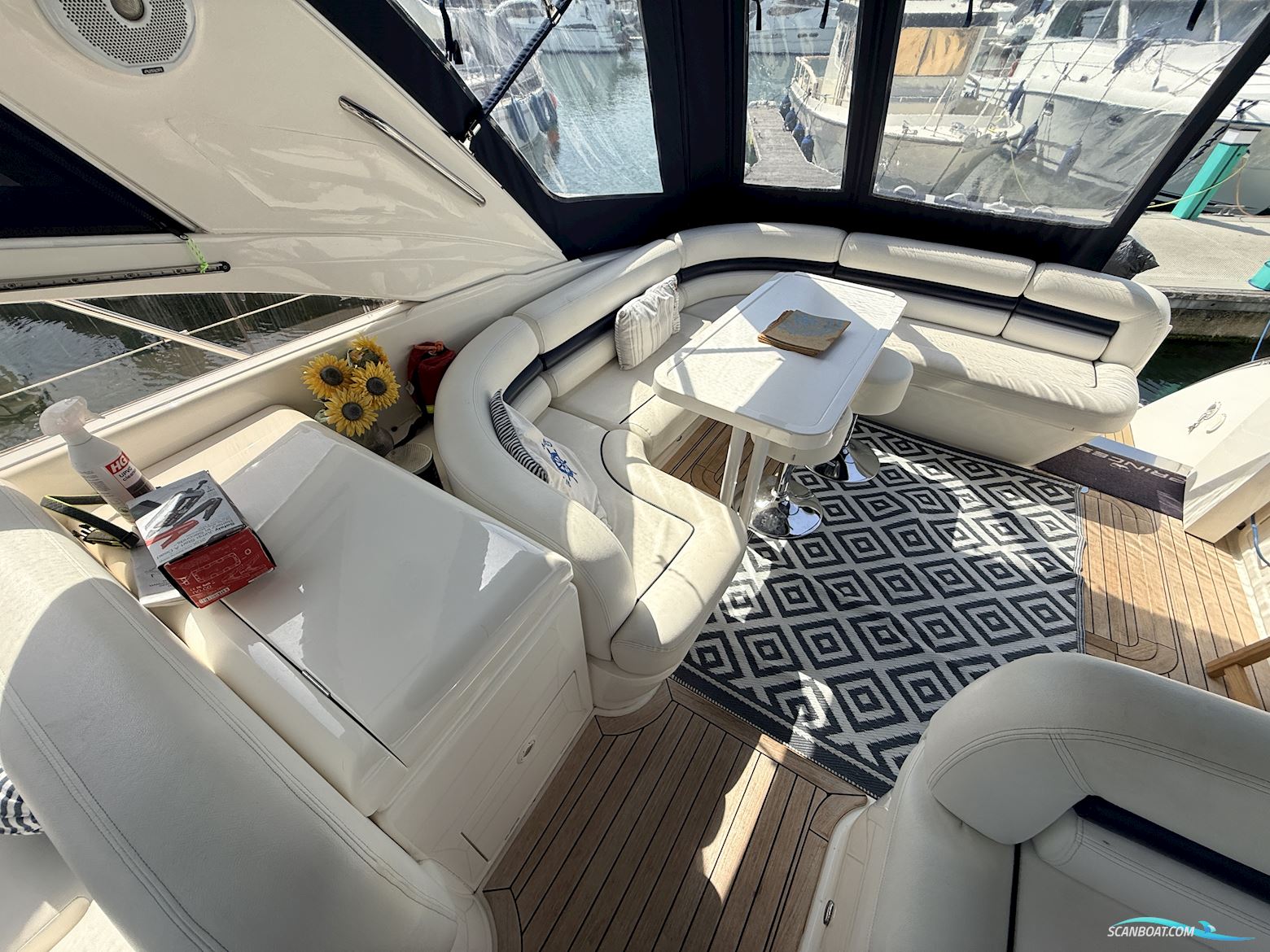 PRINCESS V42