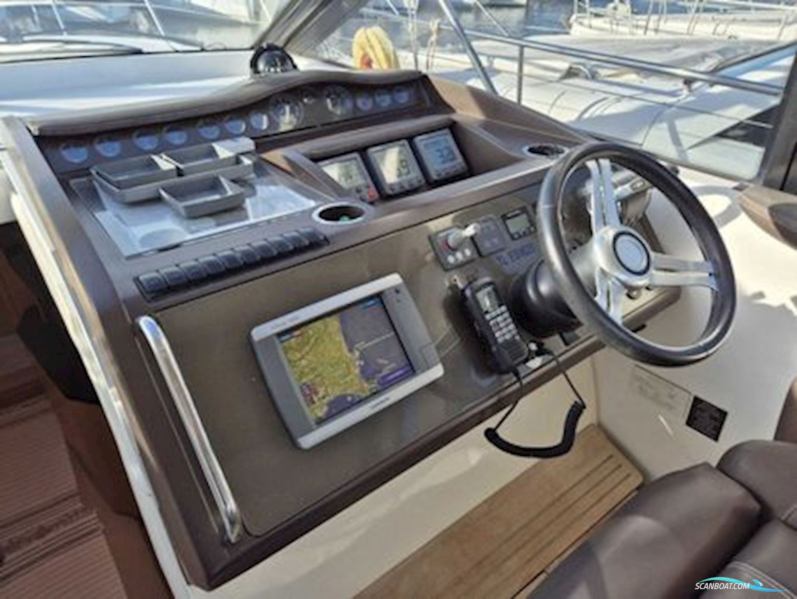 Princess V42