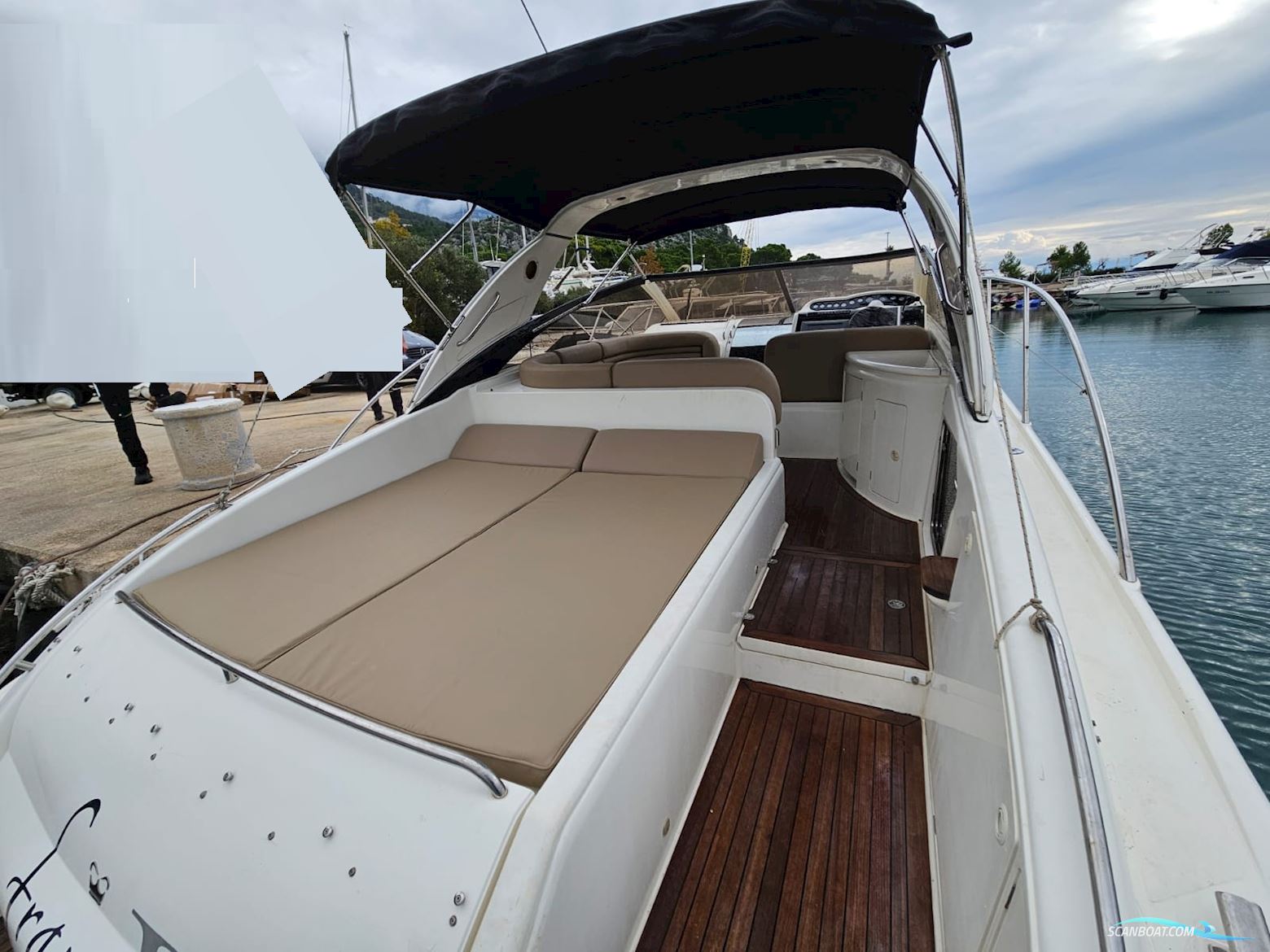 PRINCESS V42