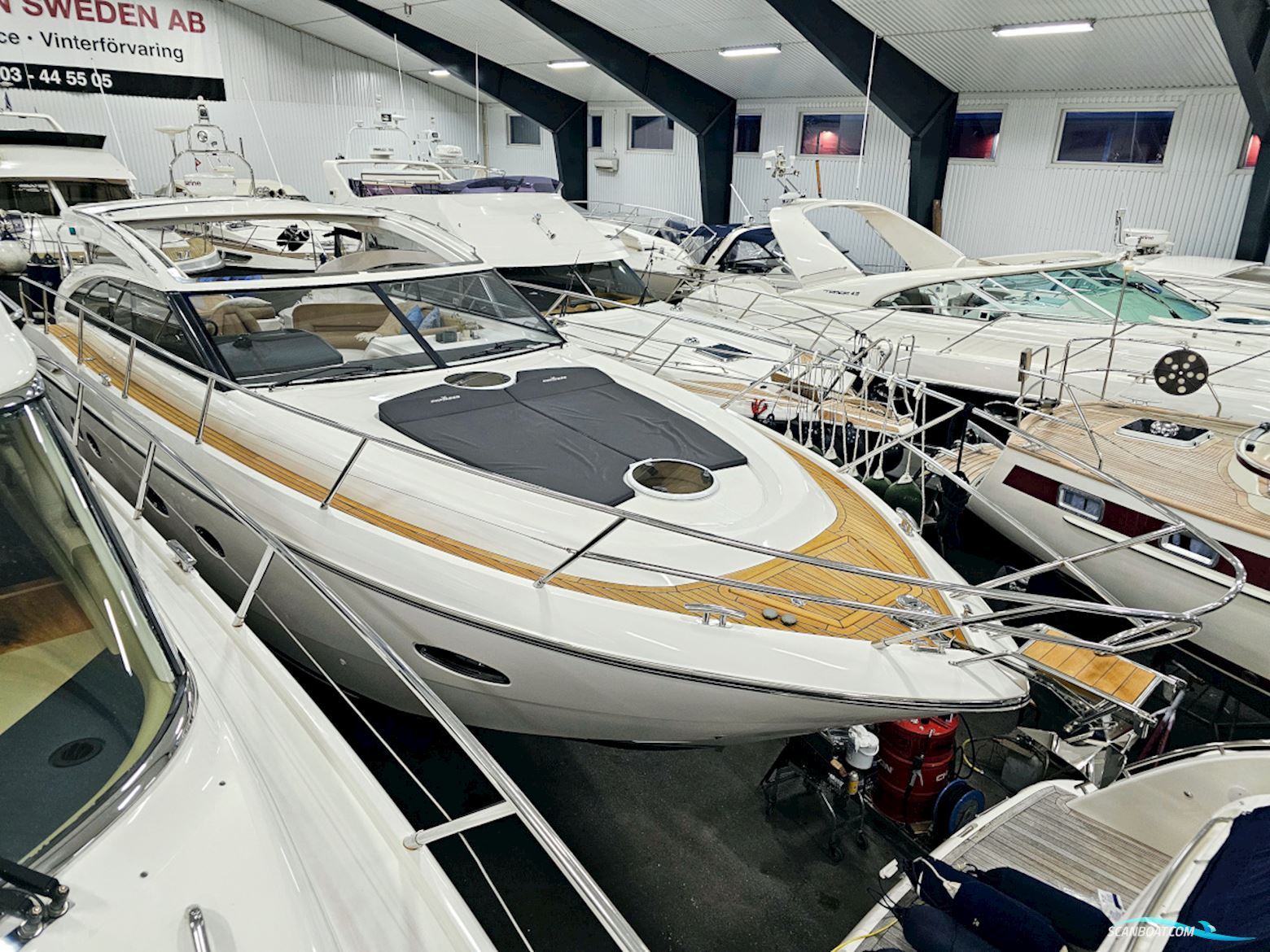 Princess V42 Volvo Penta D6-370 Joystick Control Motorboat 2012, with Volvo Penta D6-370 engine, Sweden