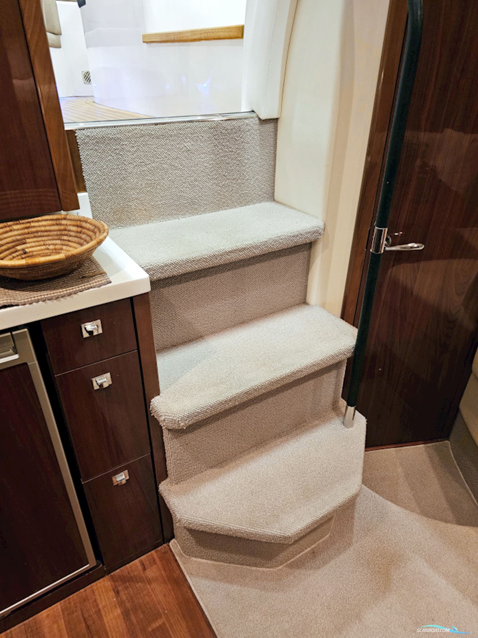 Princess V42 Volvo Penta D6-370 Joystick Control