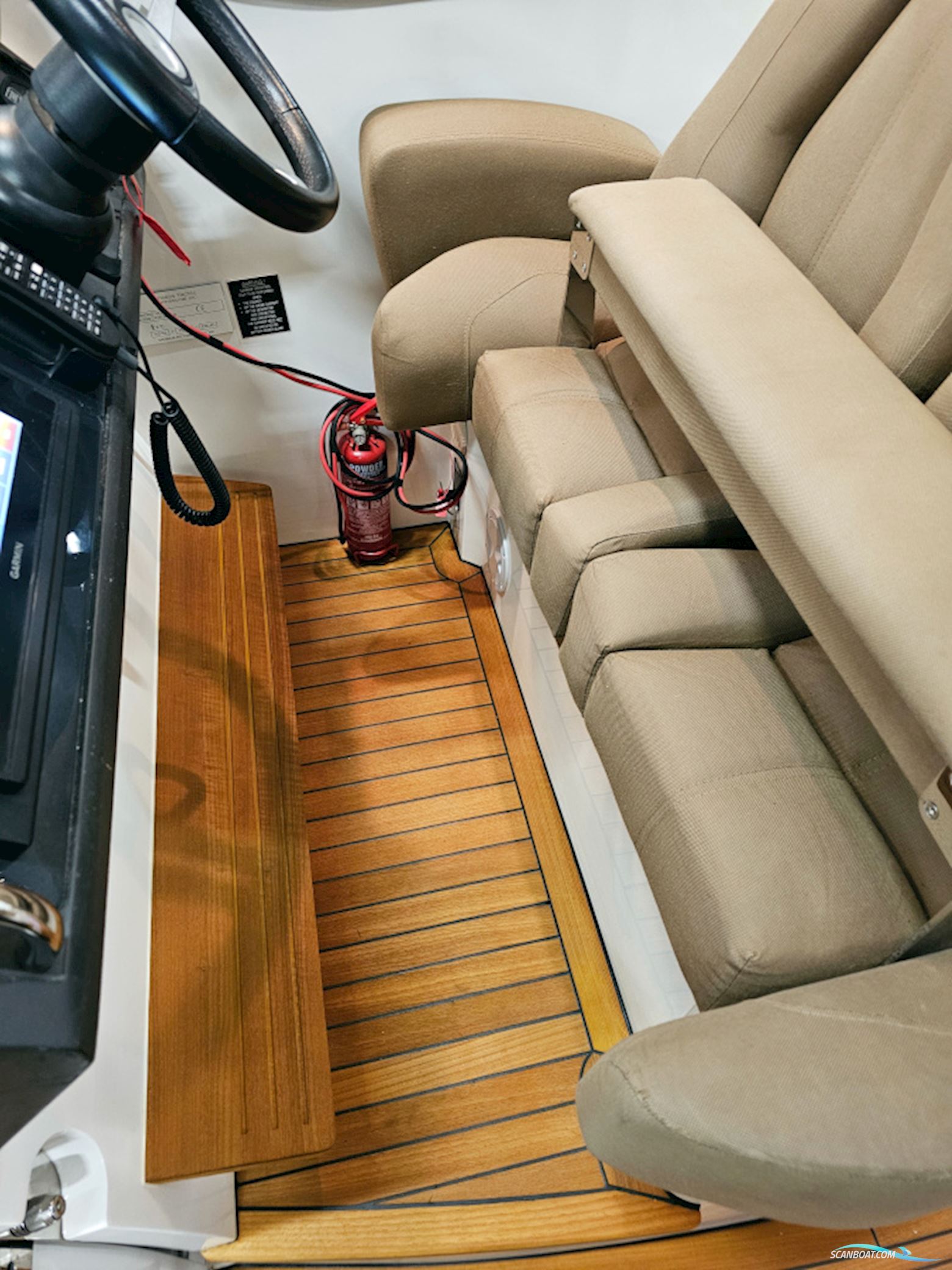 Princess V42 Volvo Penta D6-370 Joystick control