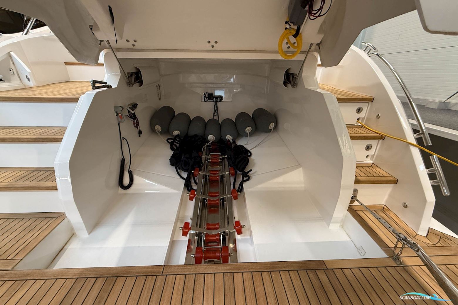 Princess V48 Open