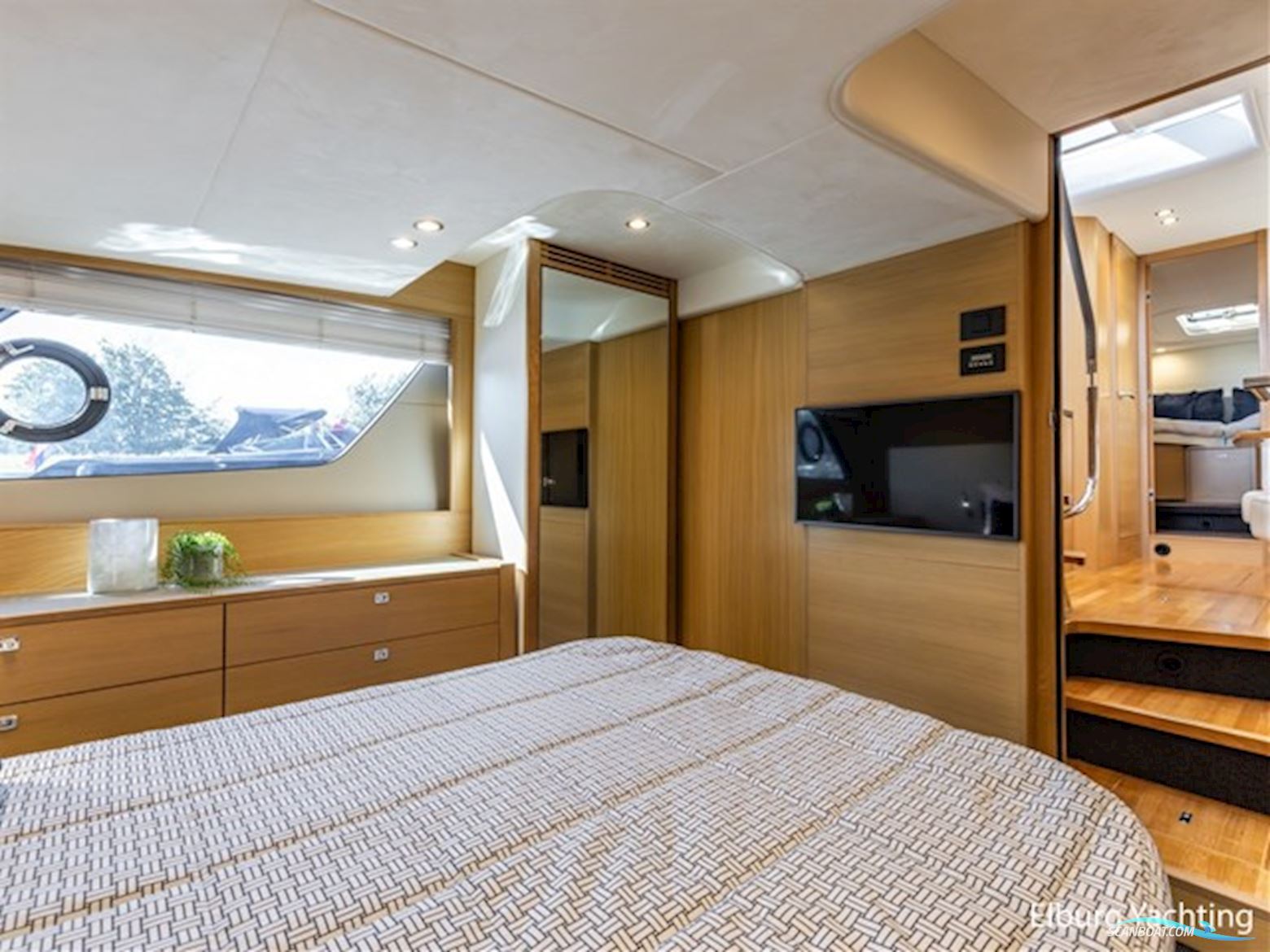 Princess V48