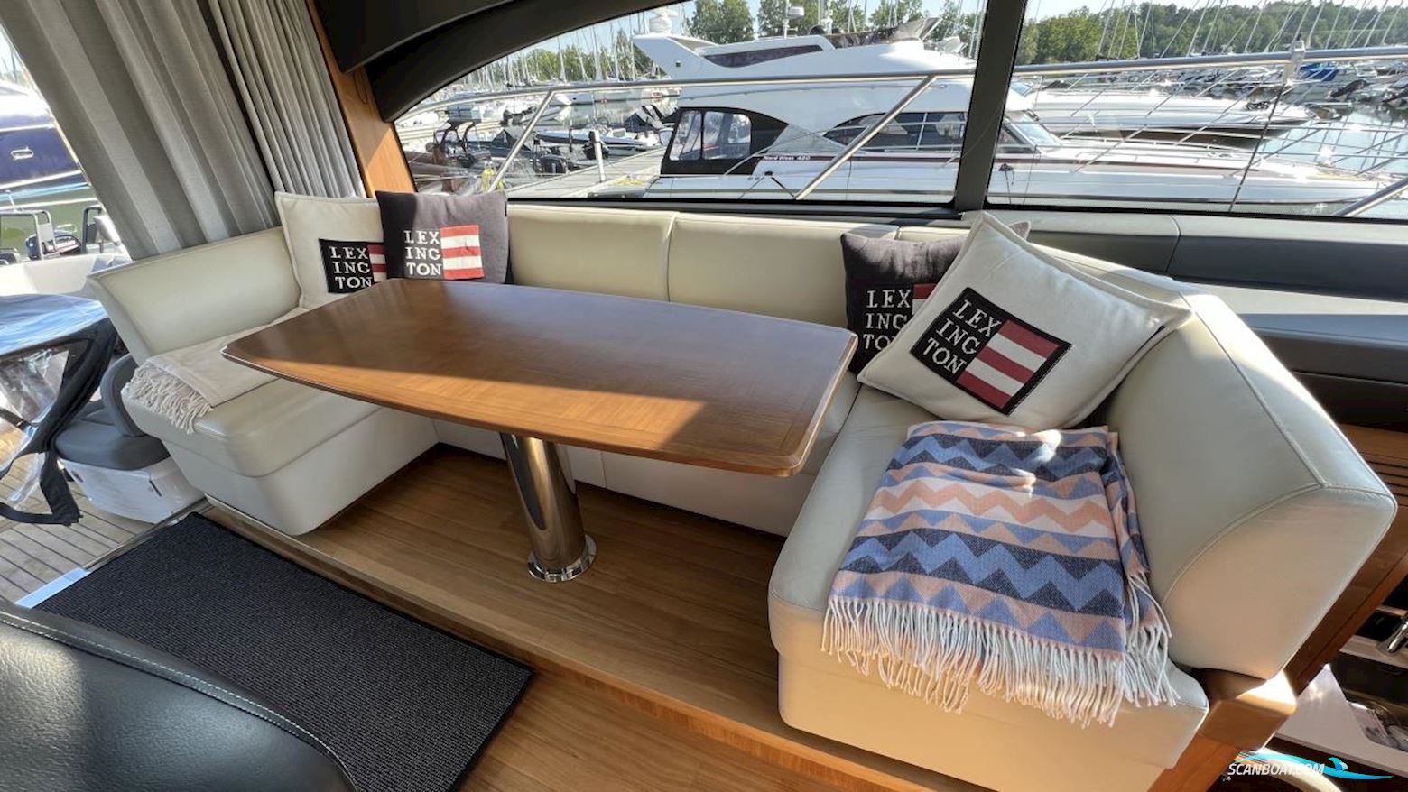 PRINCESS V48