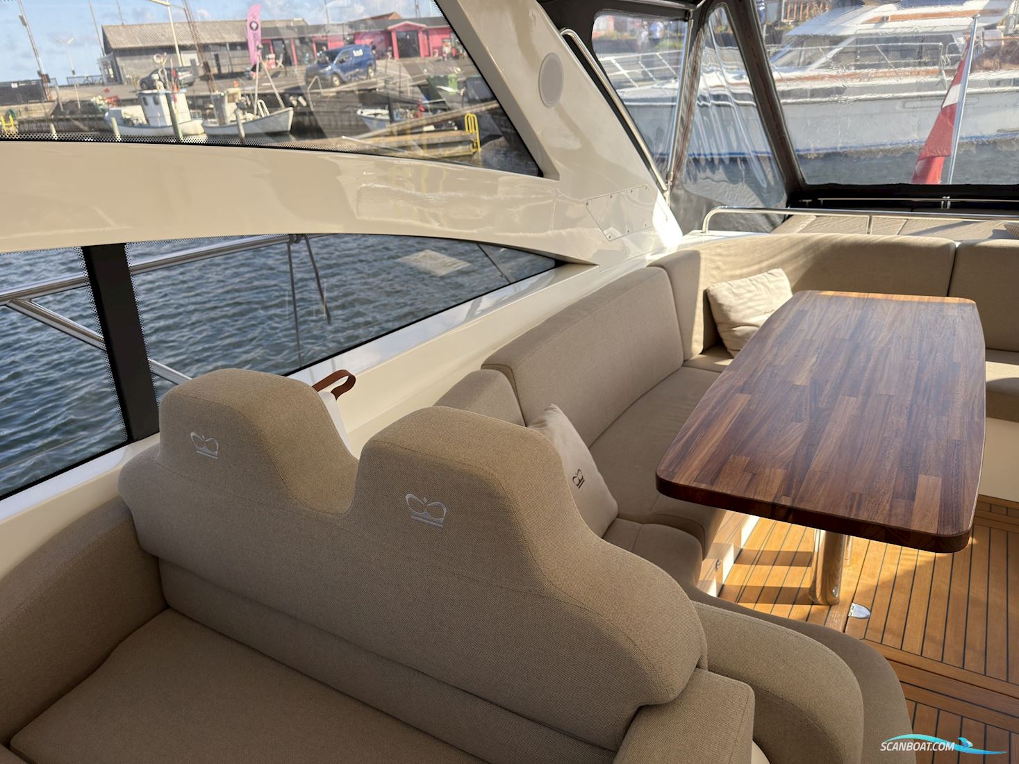 Princess V48