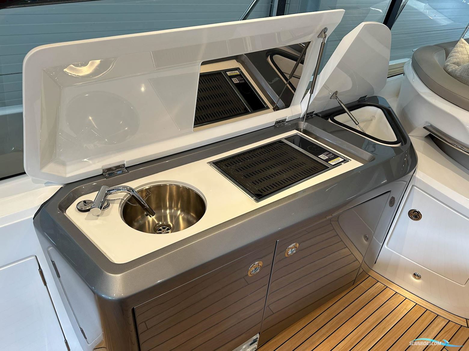 Princess V50 Open