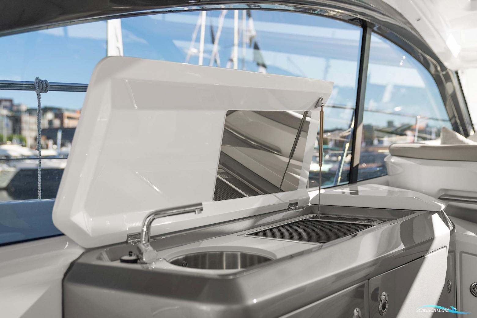 Princess V50 Open