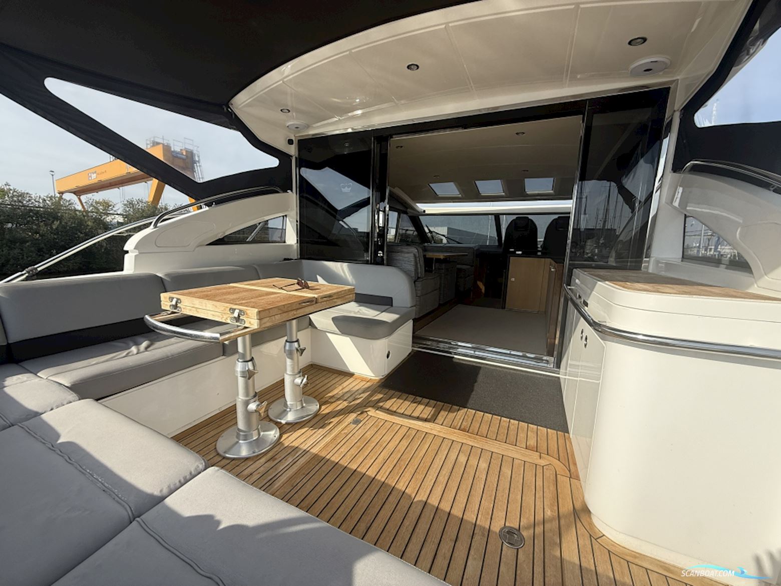 Princess V52