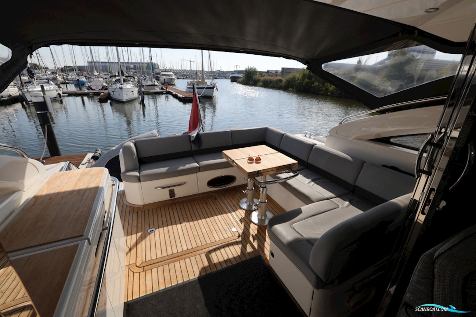 Princess V52