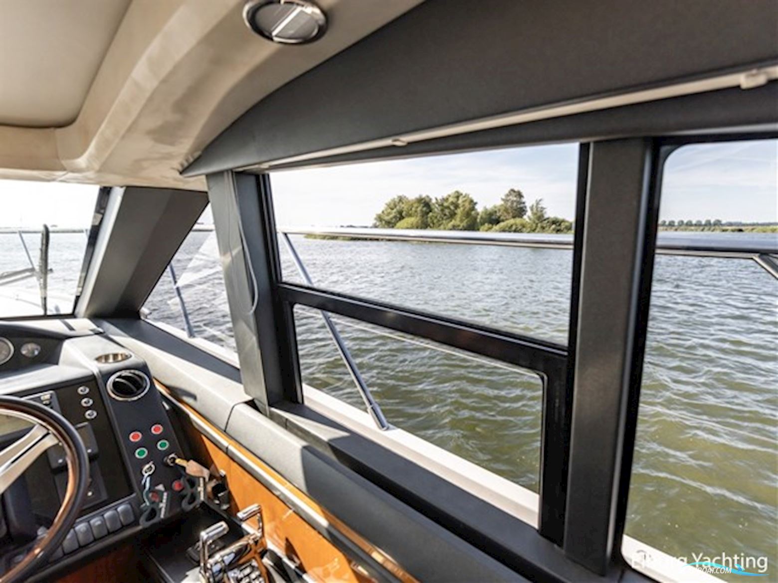 Princess V62