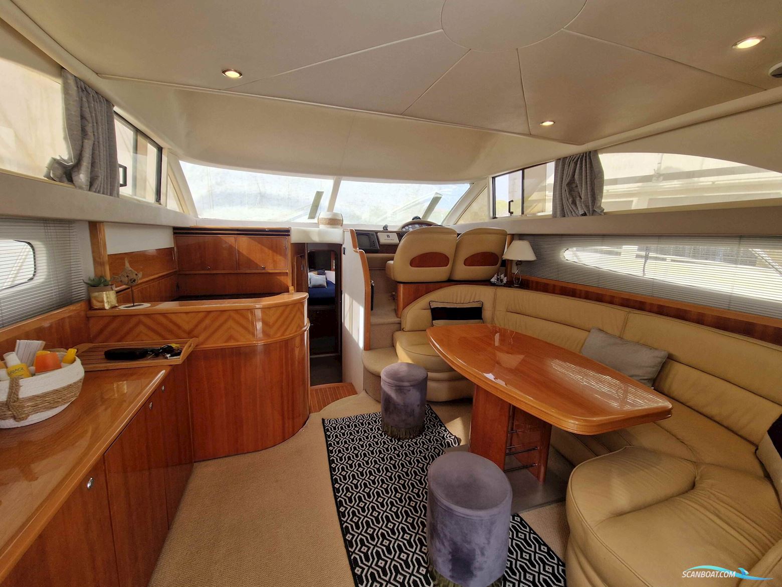 Princess Yachts 45 Flybridge