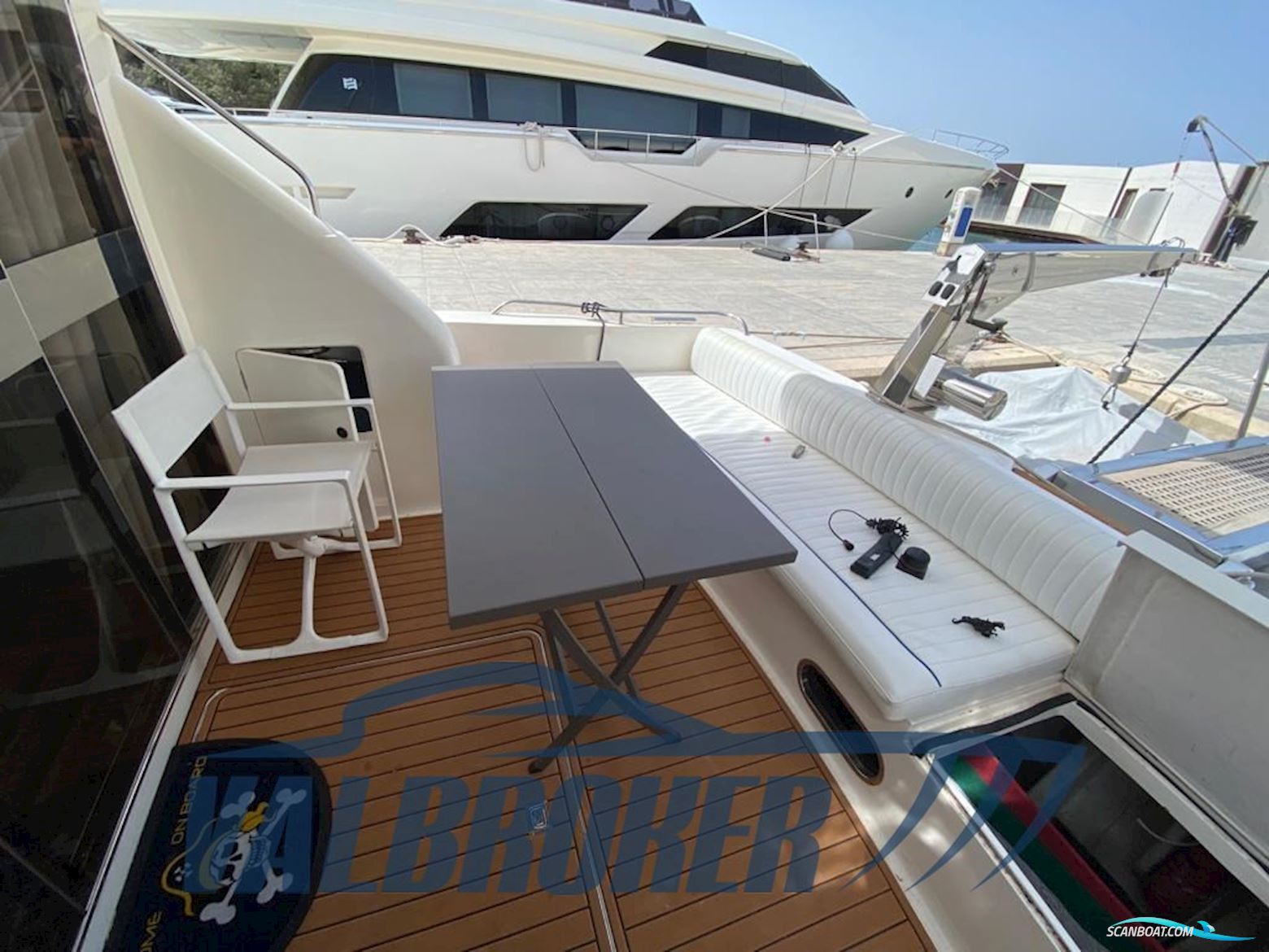 Princess Yachts 470 Fly