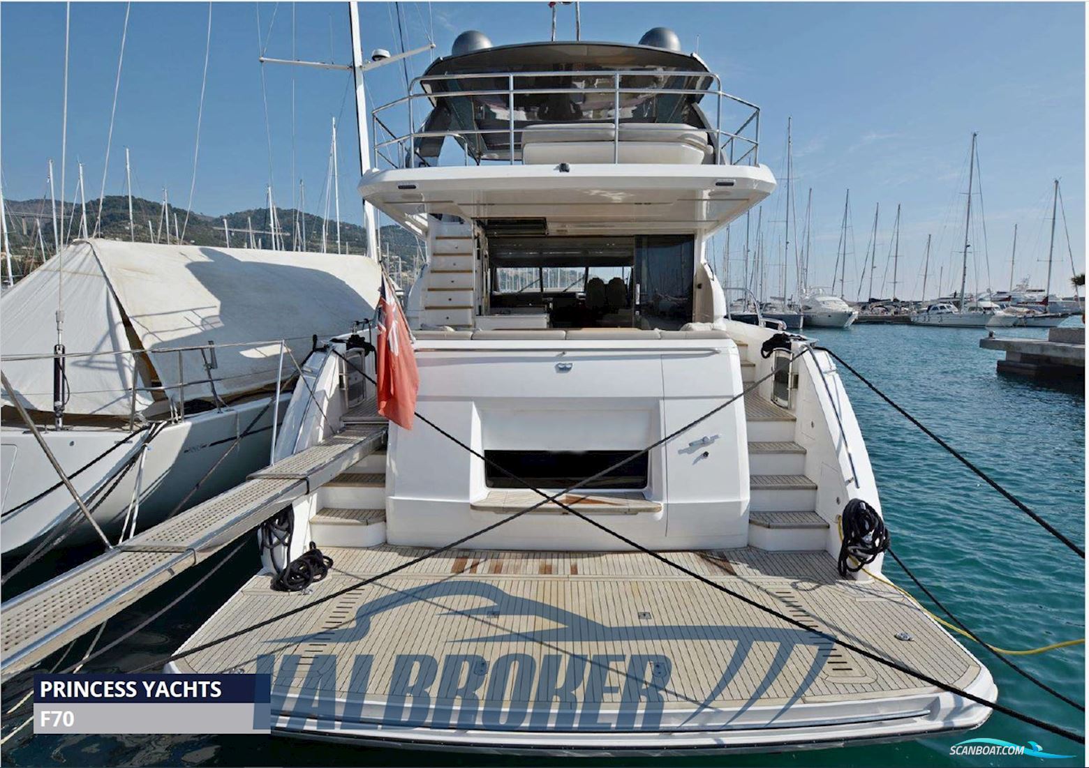 Princess Yachts F70