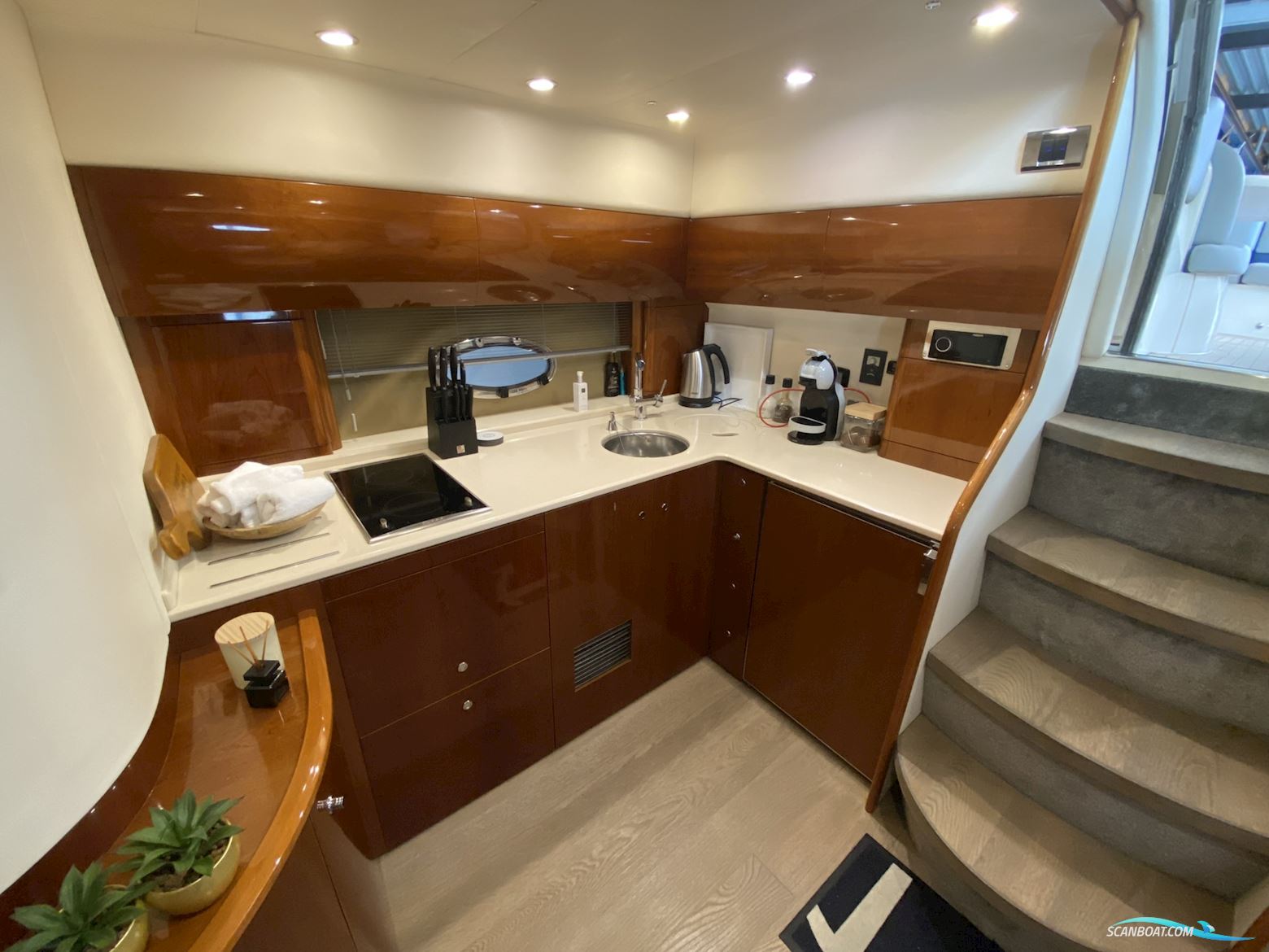 Princess Yachts Princess V48