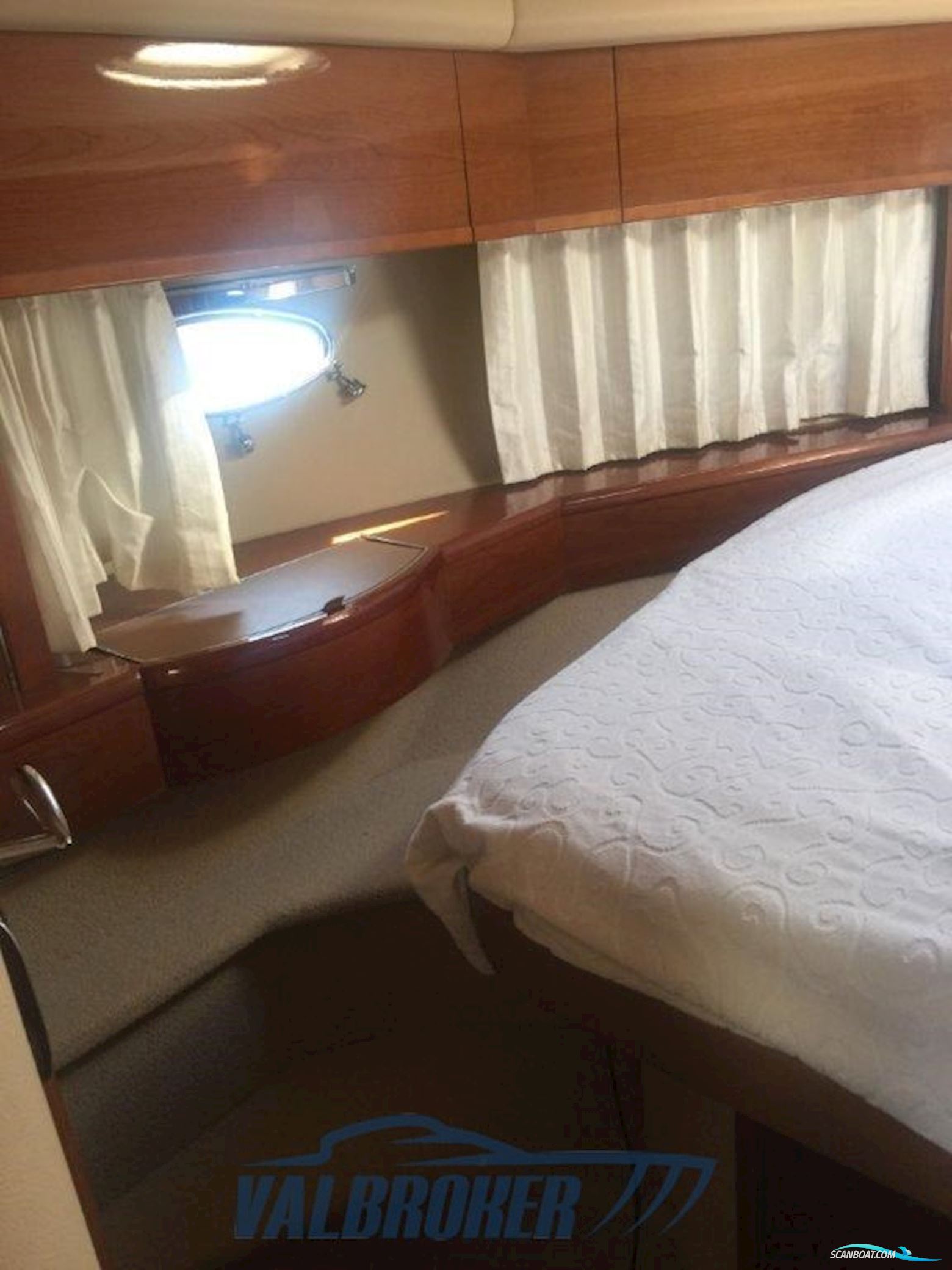 Princess Yachts V 45