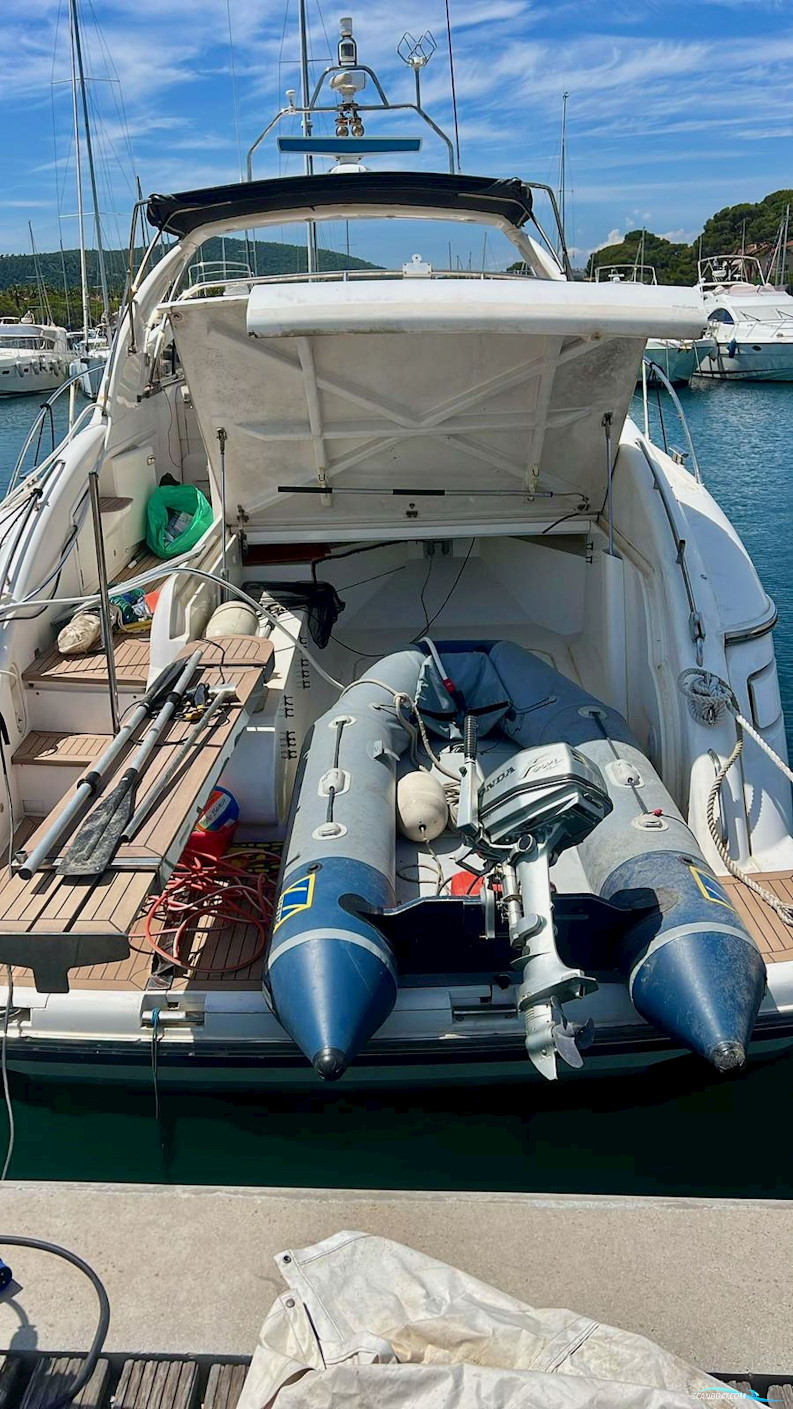 Princess Yachts V55