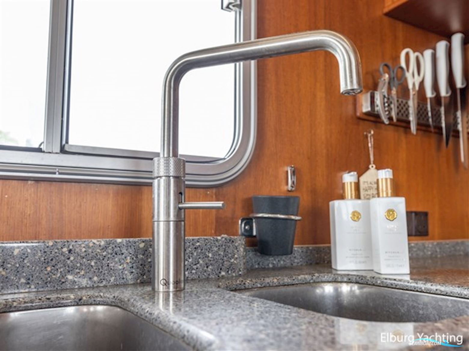 Privateer Trawler 50 - France Proof - Stabilizers 