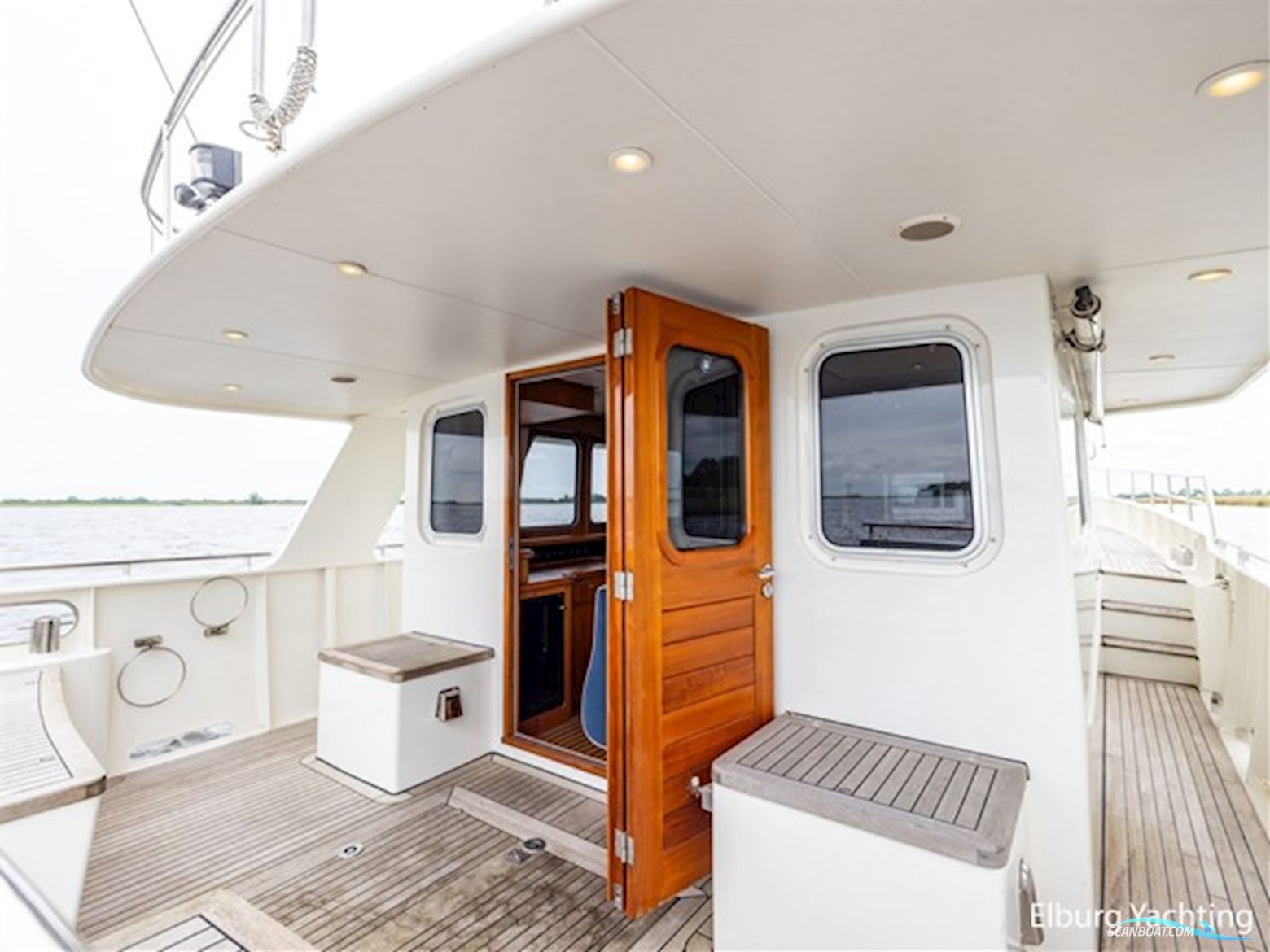 Privateer Trawler 50 - France Proof - Stabilizers 