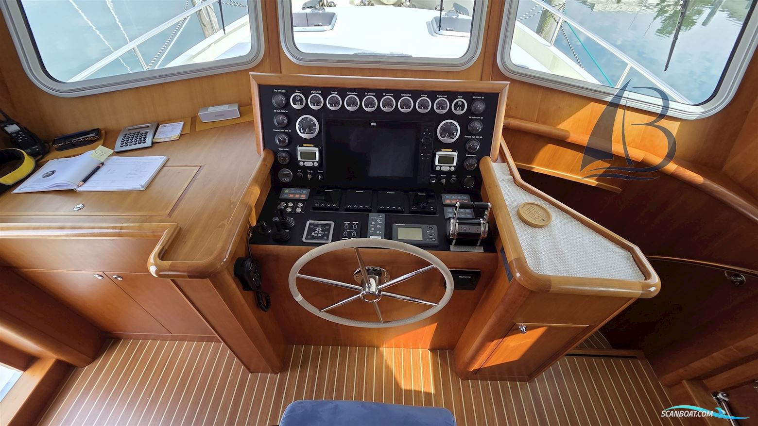 Privateer Trawler 50