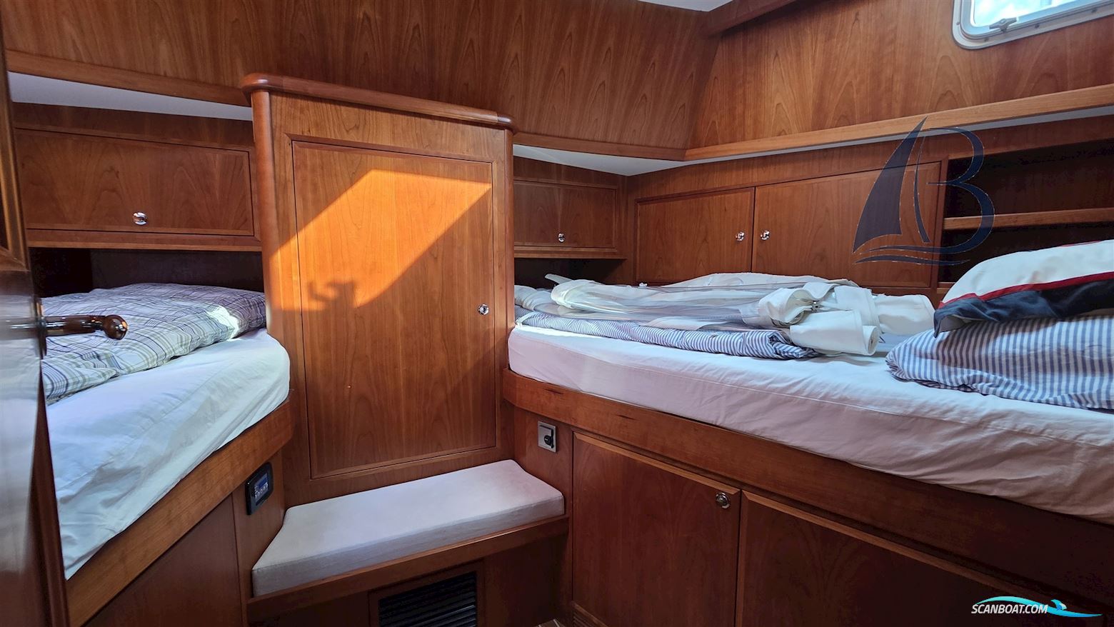 Privateer Trawler 50