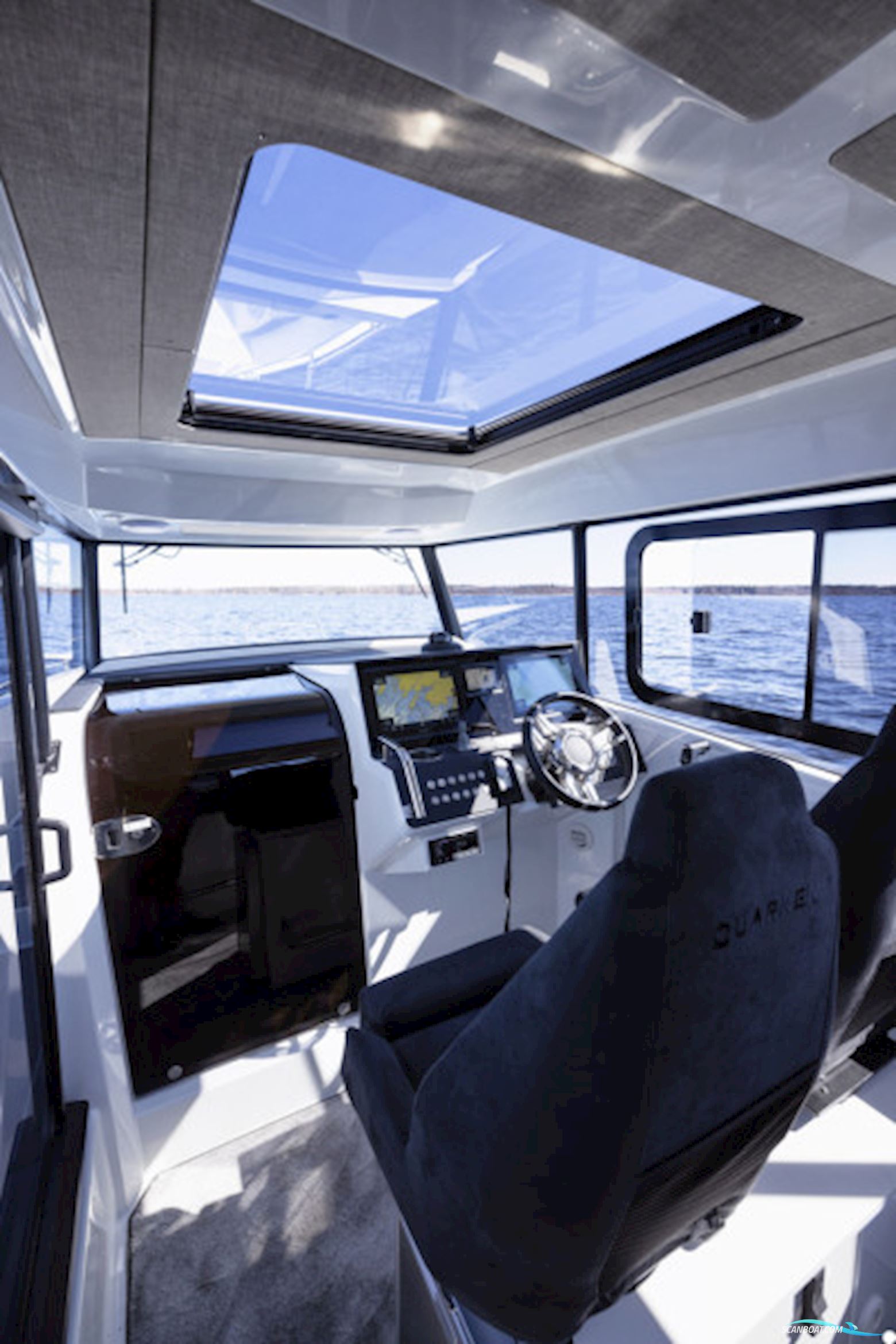 Quarken 27 Cabin