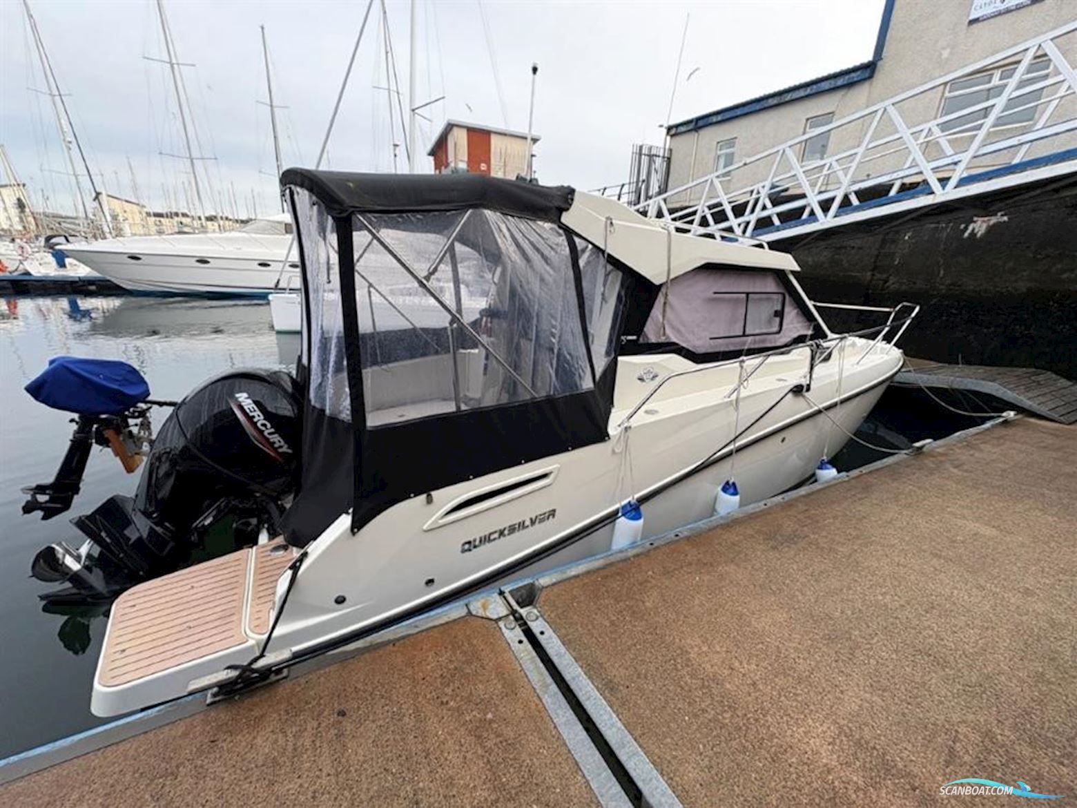 Quicksilver  675 Weekender