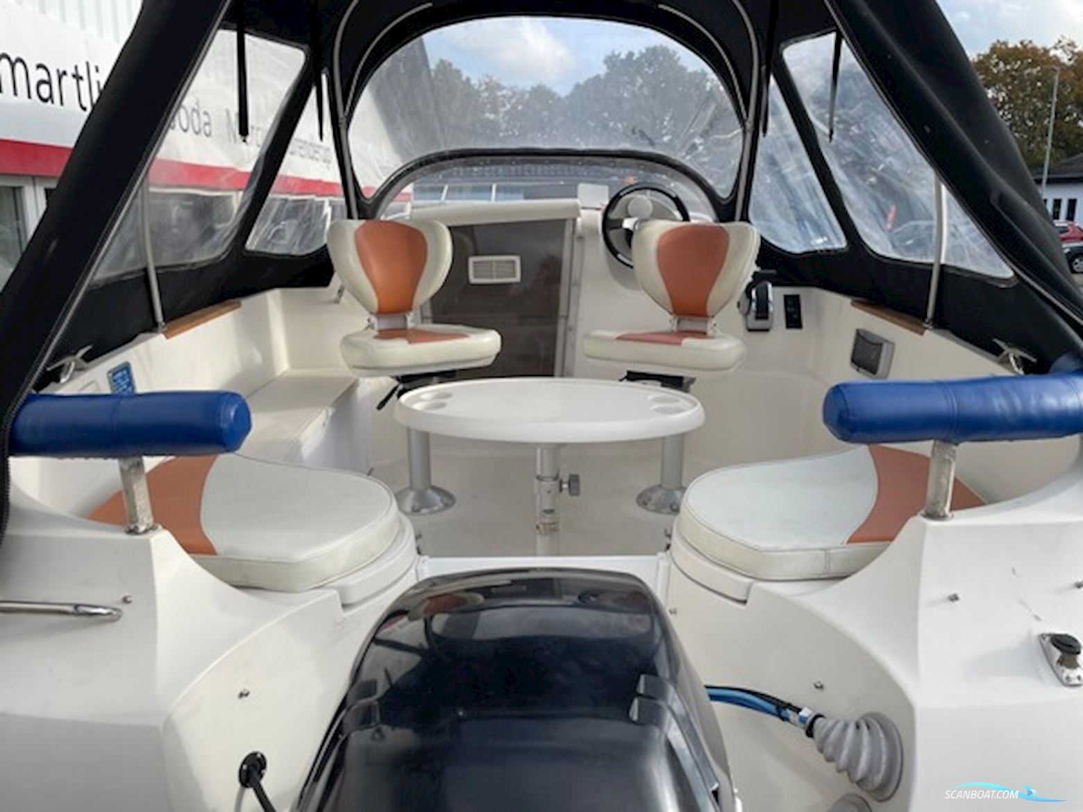 Quicksilver 470 Cruiser Med 40 hk Mercury-Efi 4 Takt og 1000 kg Brenderup Bådtrailer - Engros