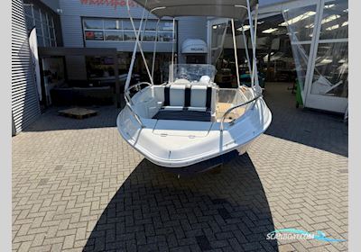 Quicksilver 500 Commander Motorboat 2002, with Johnson engine, The Netherlands
