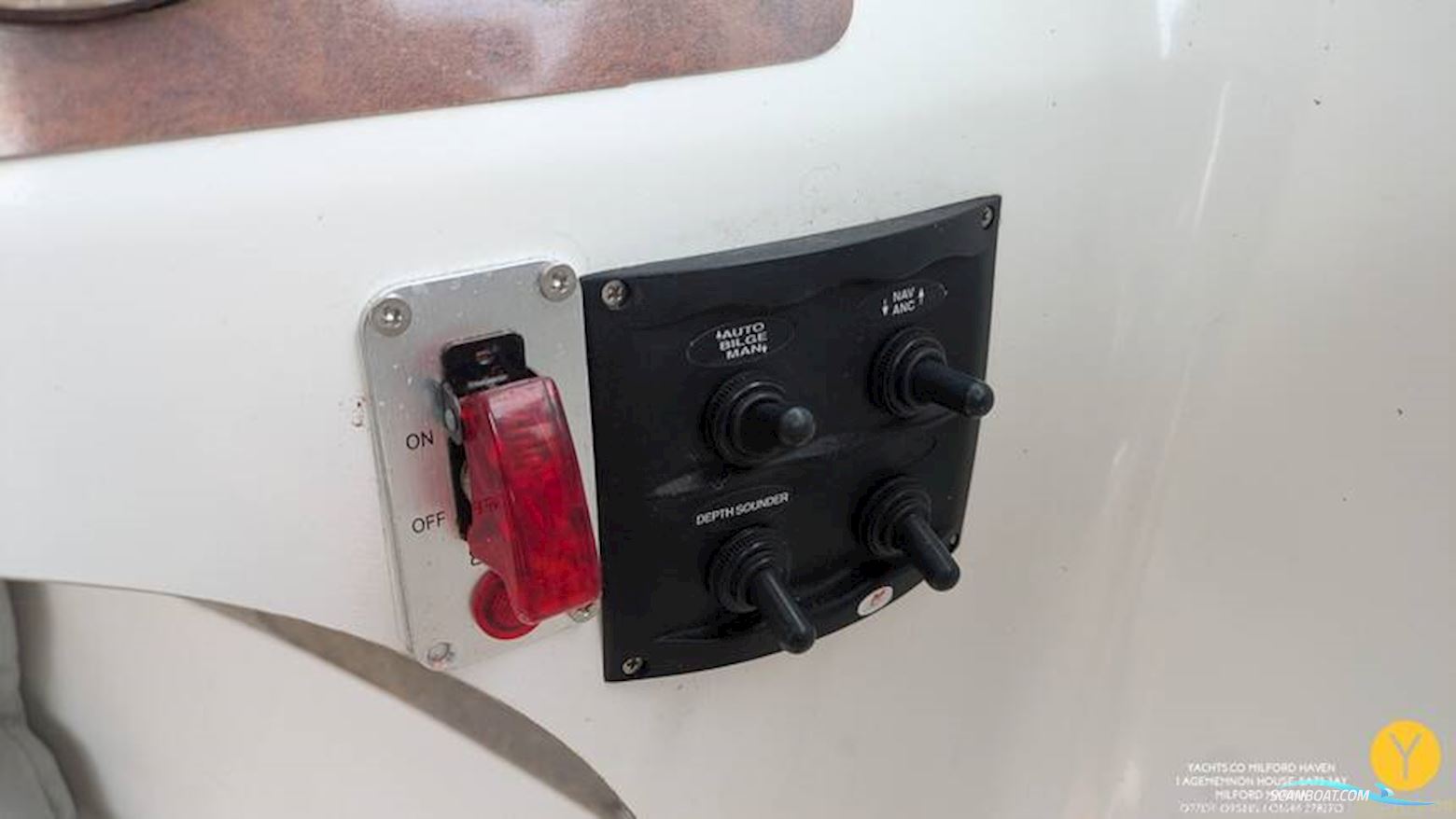 Quicksilver 500 Pilothouse