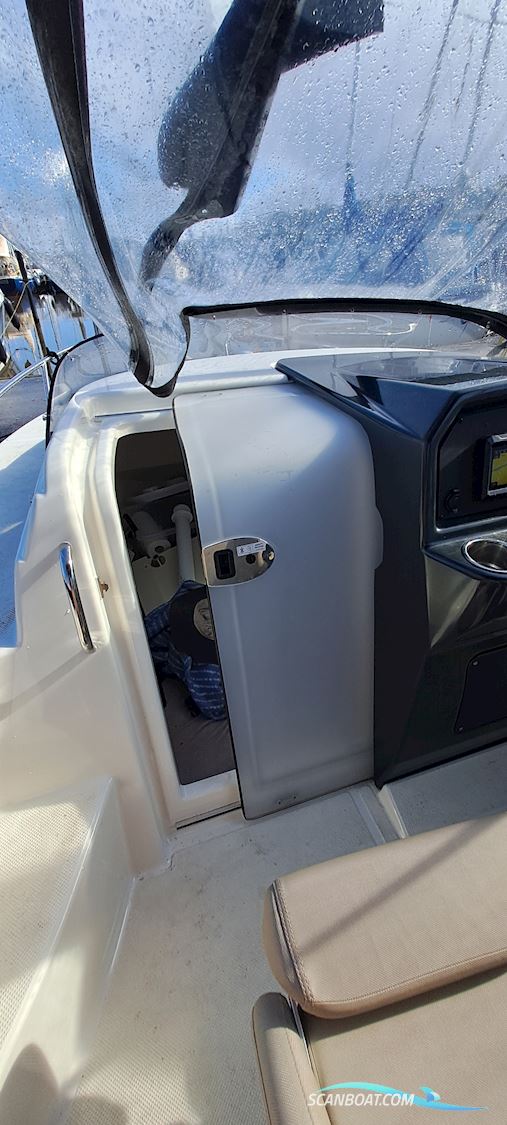 Quicksilver 505 cabin