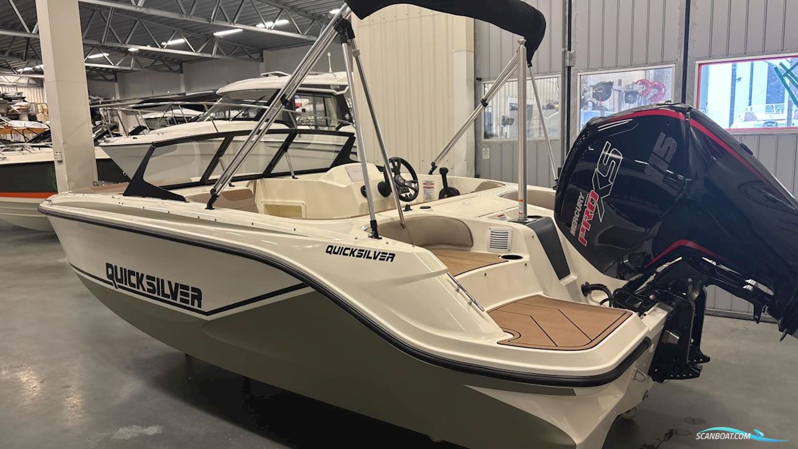 Quicksilver 525 AXESS