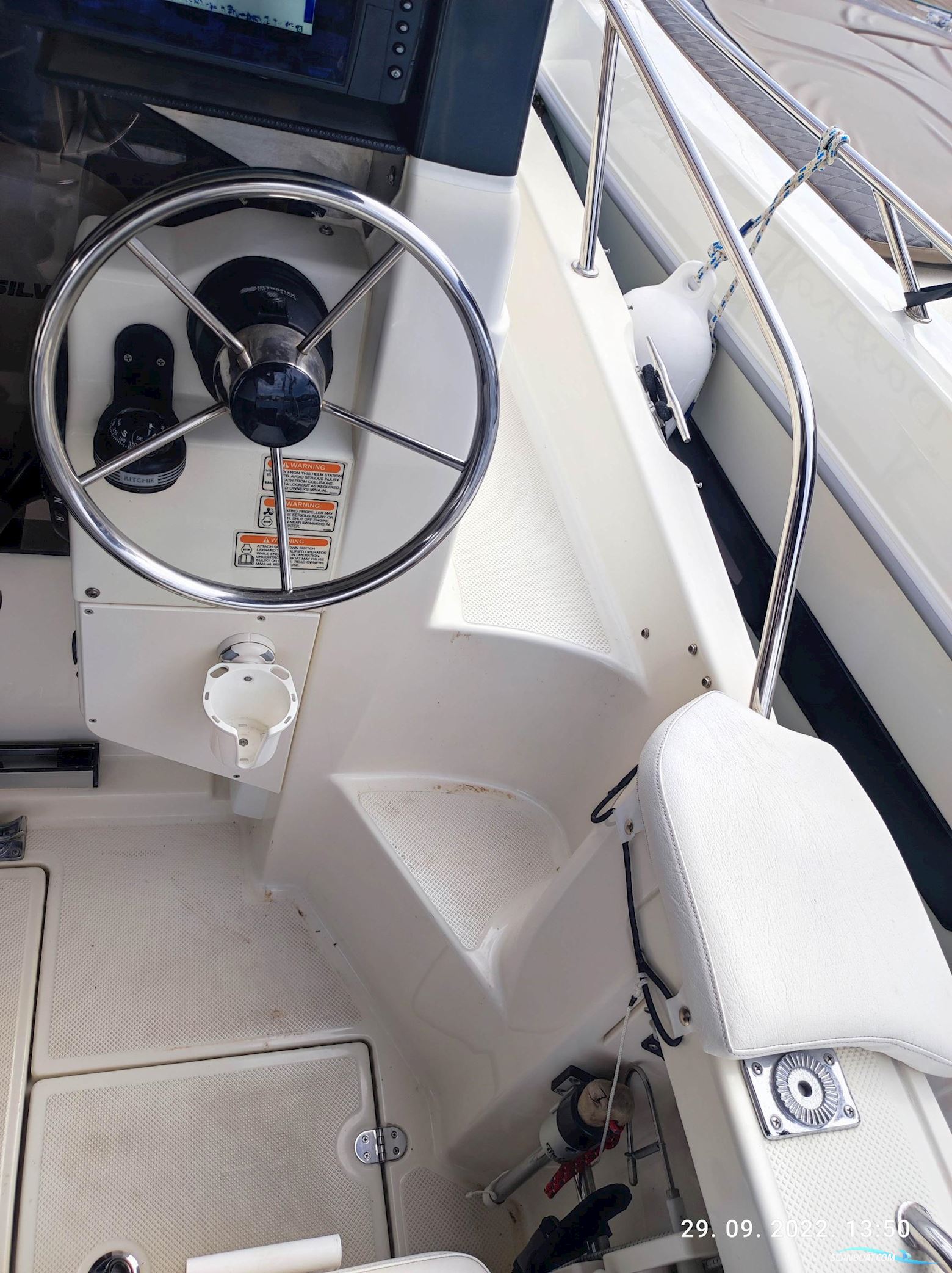 Quicksilver 605 Pilothouse