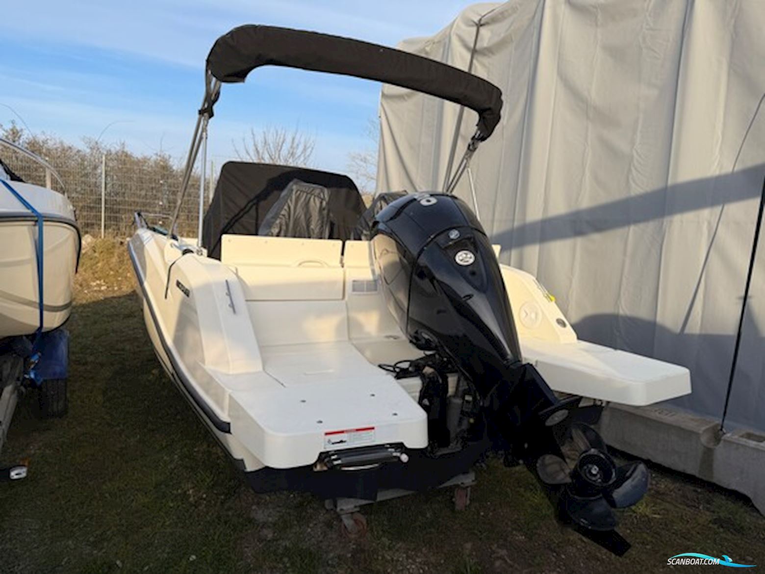 Quicksilver 605 Sundeck (2022) – Mercury 150 HK – Kun 75 timer – Topudstyret! Motorboat 2022, with Mercury engine, Denmark