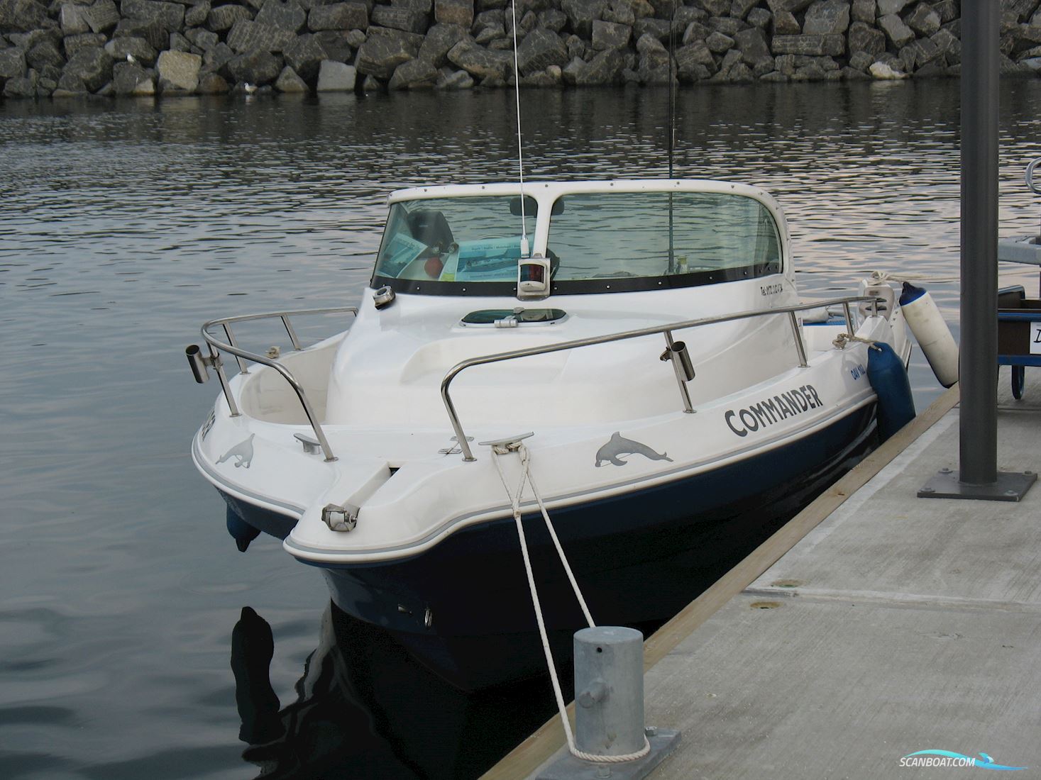 Quicksilver 630 Commander Walk Around