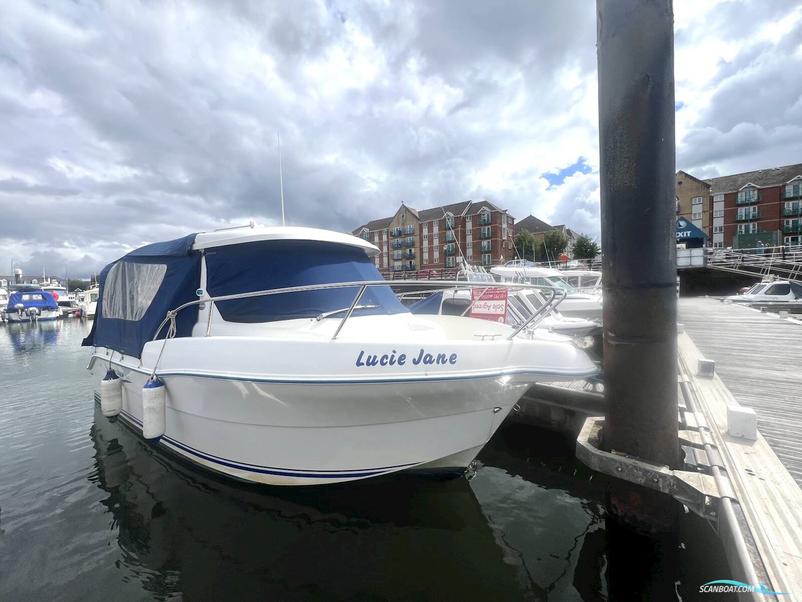 Quicksilver 640 Pilothouse Motorboat 2005, with Mariner engine, United Kingdom