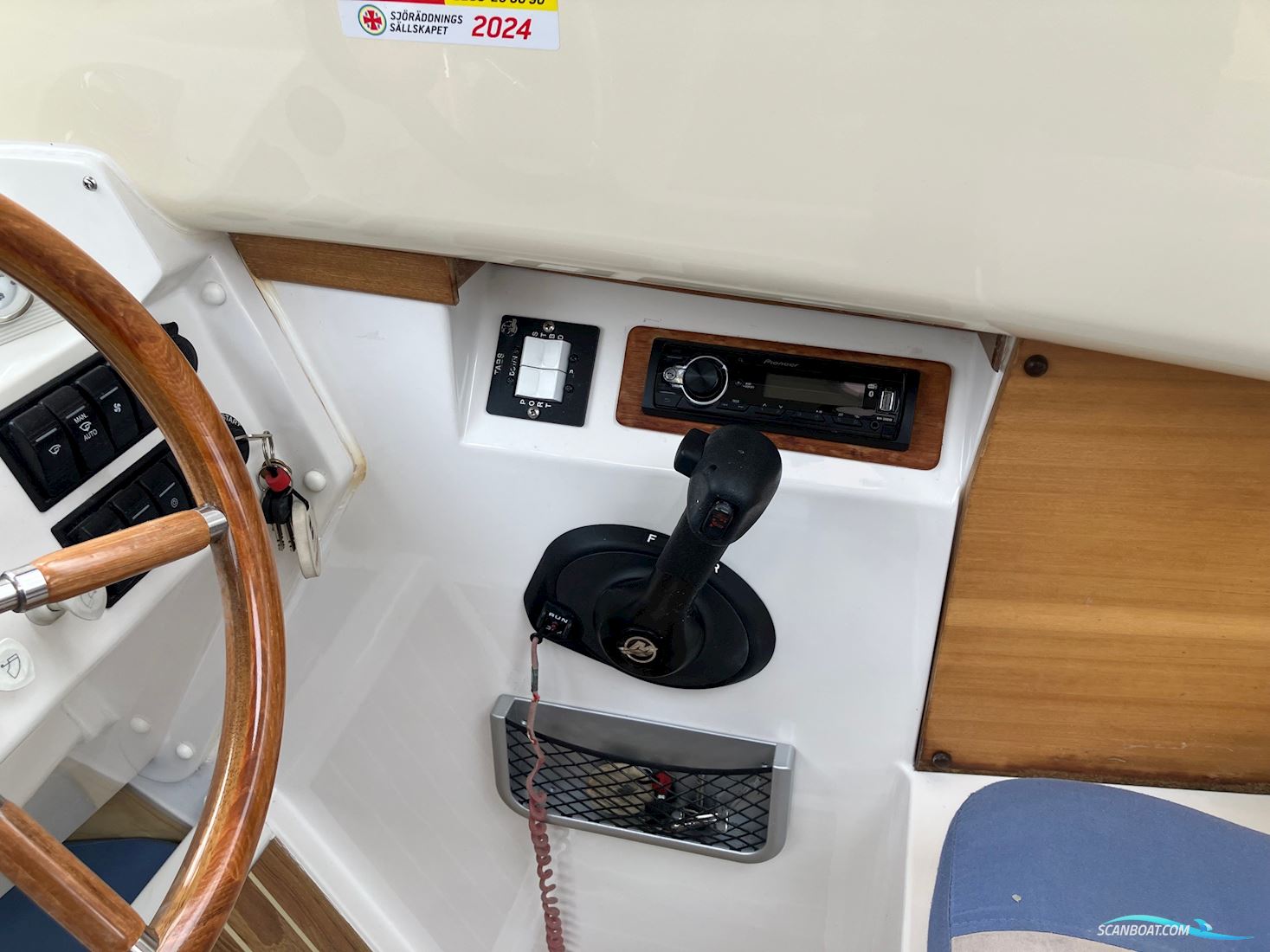 Quicksilver 640 Weekend