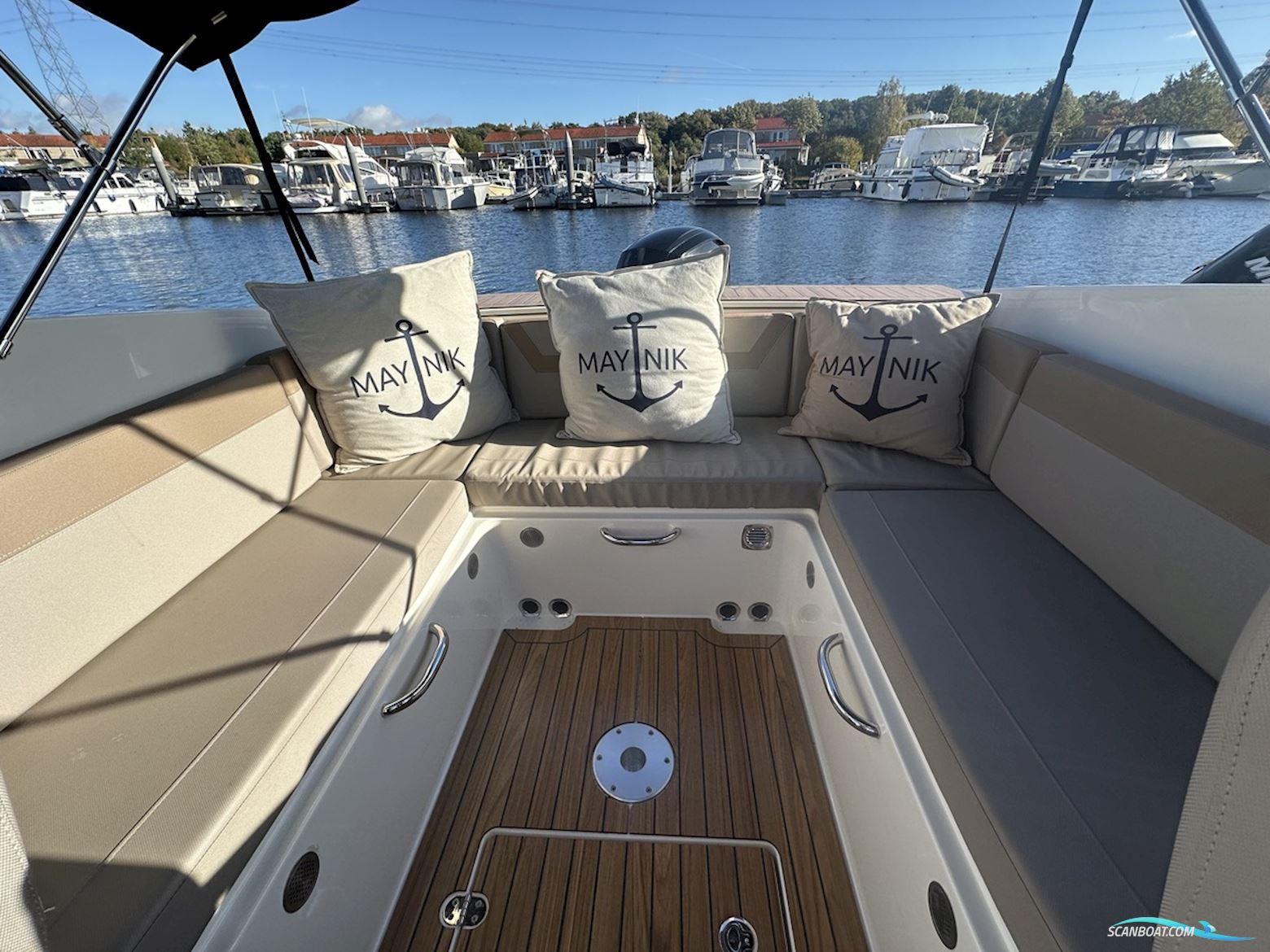 Quicksilver 645 Cruiser